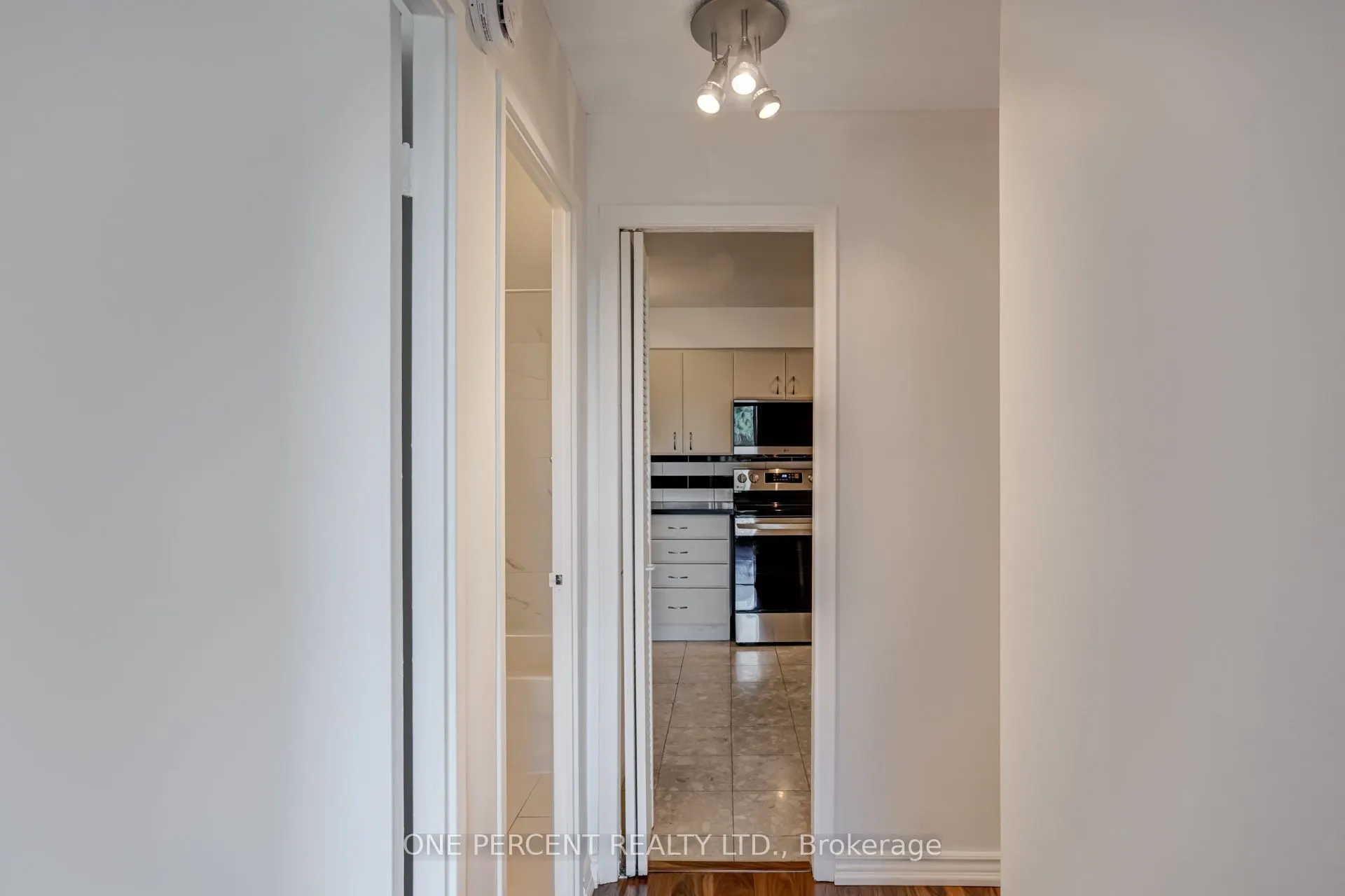 80 Inverlochy Boulevard, #409