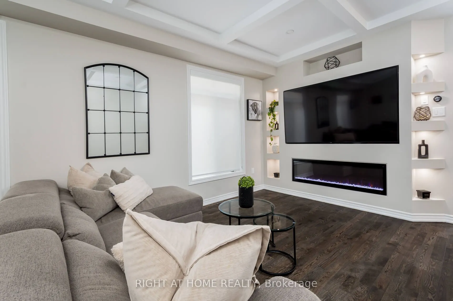 2191 Grainger Loop