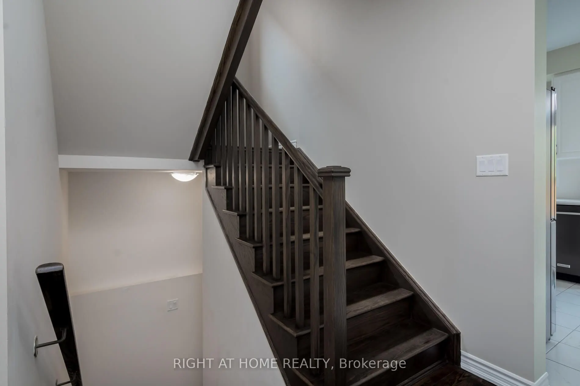 2191 Grainger Loop