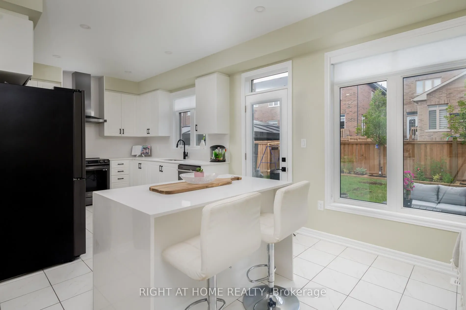 2191 Grainger Loop