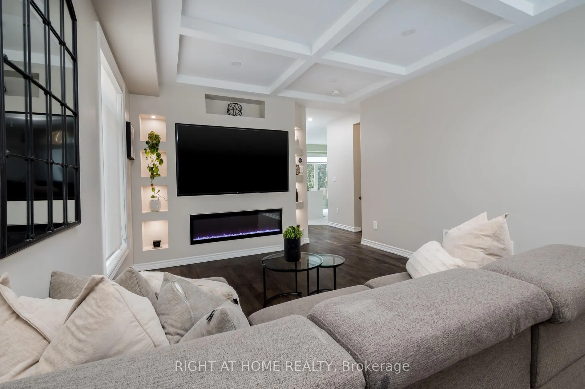 2191 Grainger Loop