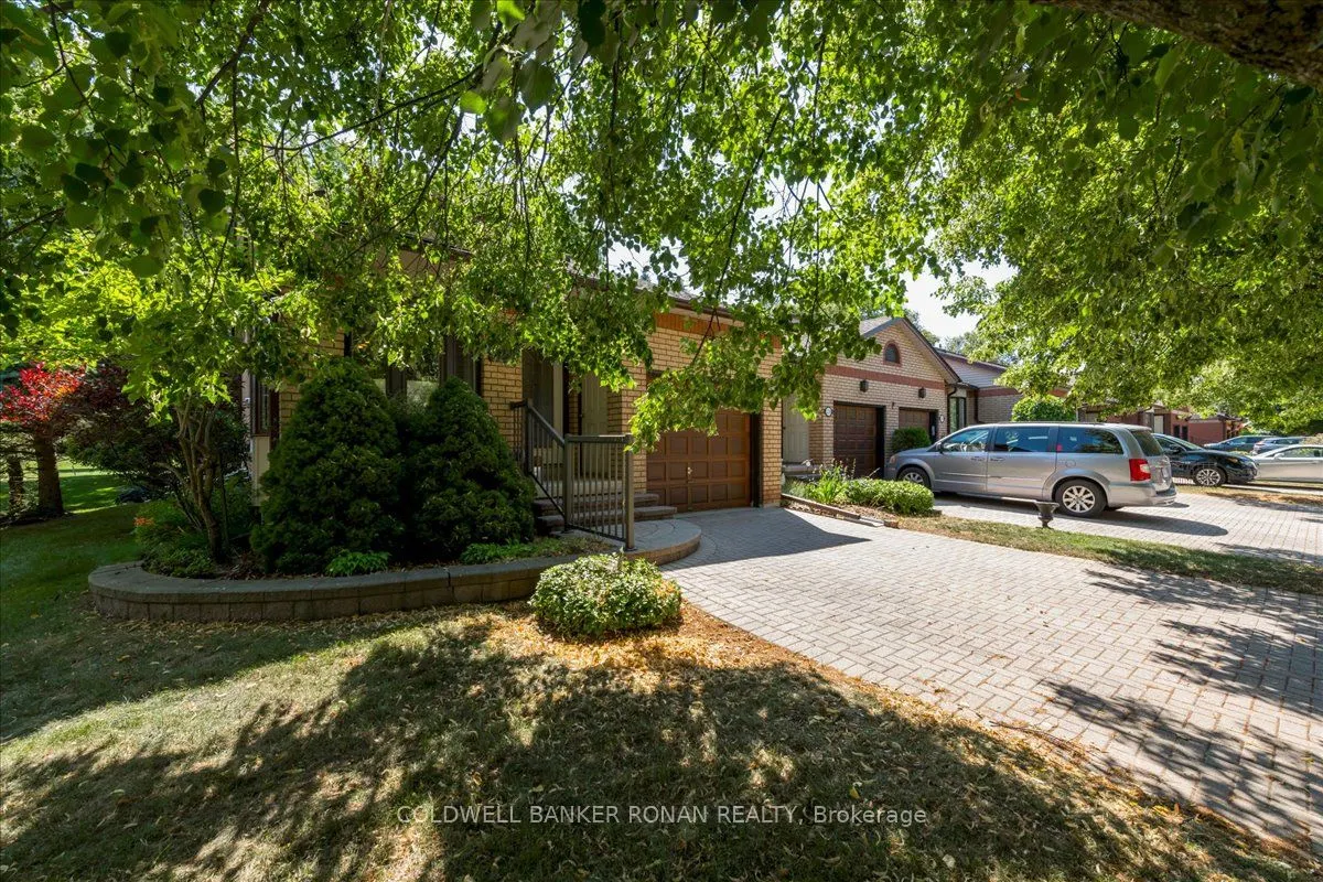 126 Green Briar Road, #126