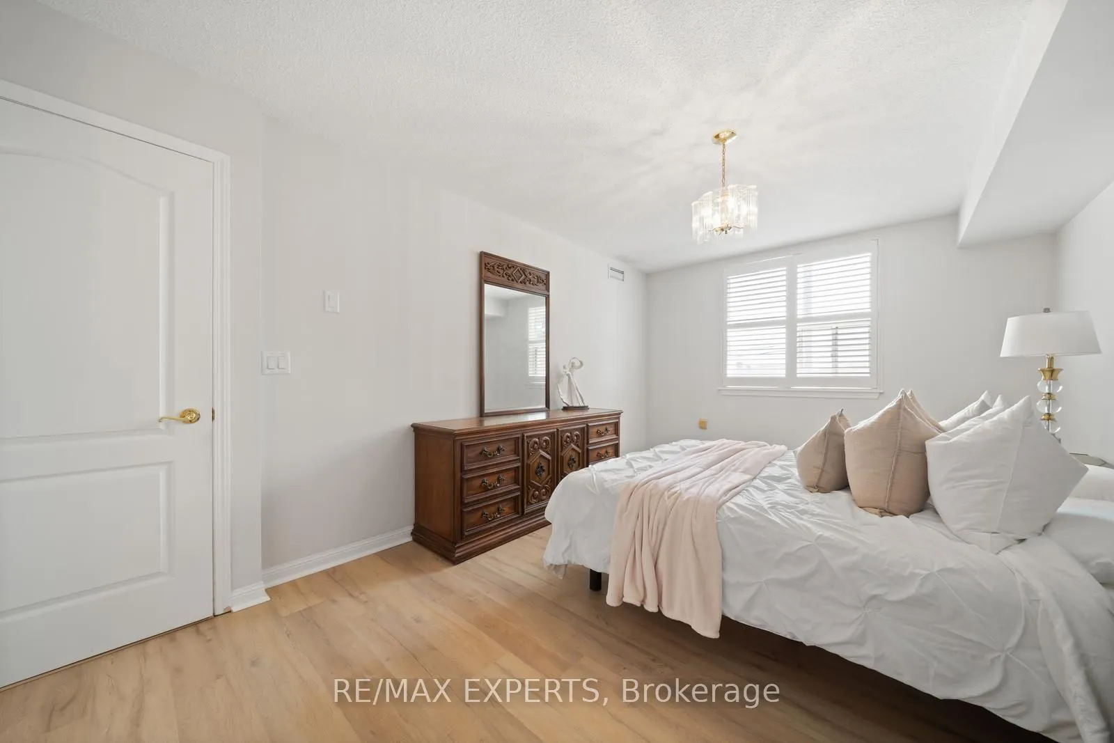 2500 Rutherford Road, #213