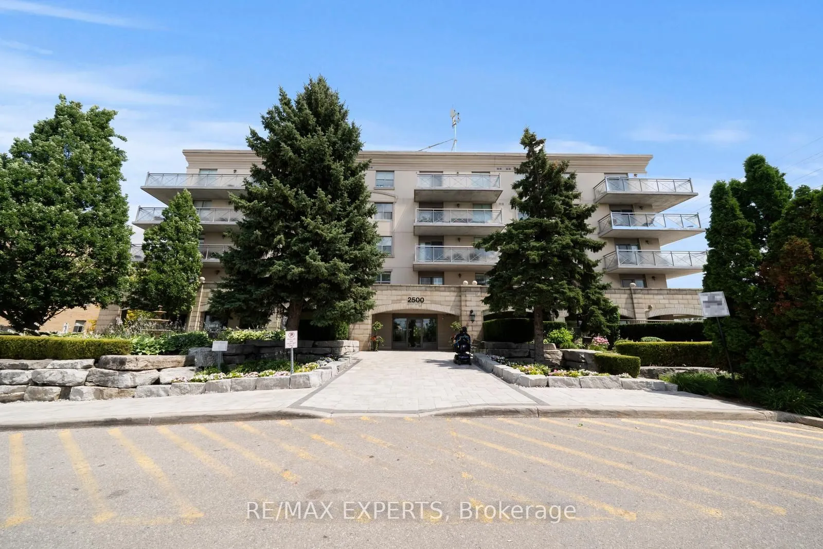2500 Rutherford Road, #213