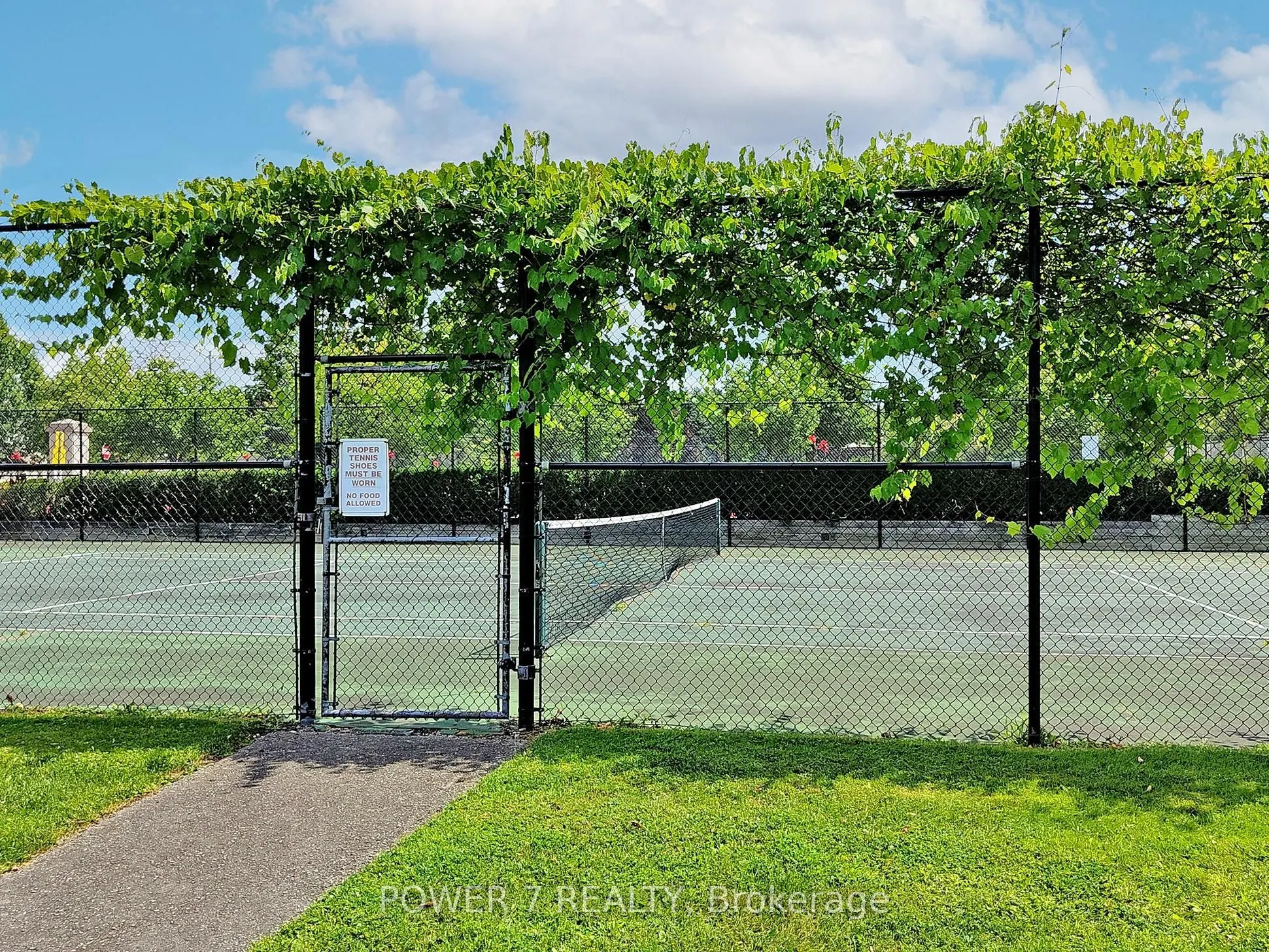 7 Townsgate Drive, #1603
