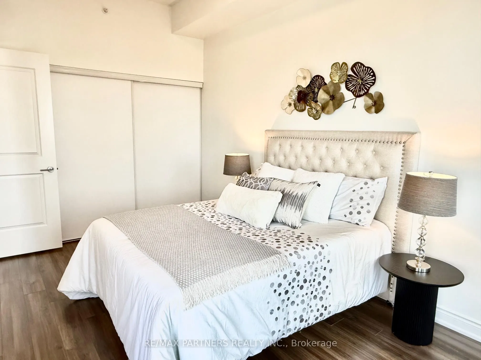 9618 Yonge Street, #607