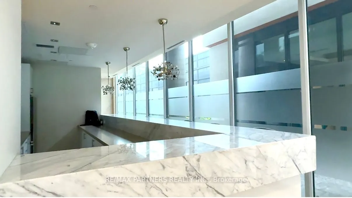 9618 Yonge Street, #607