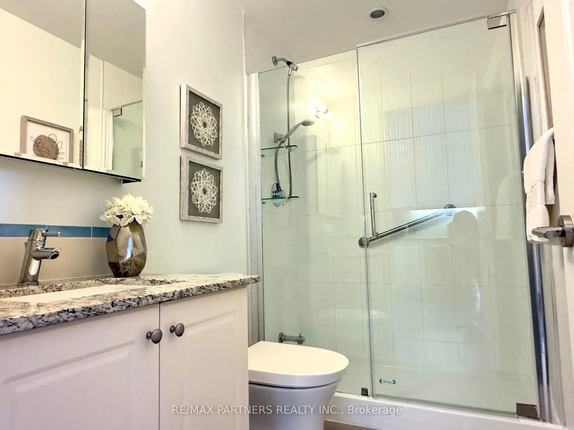 9618 Yonge Street, #607