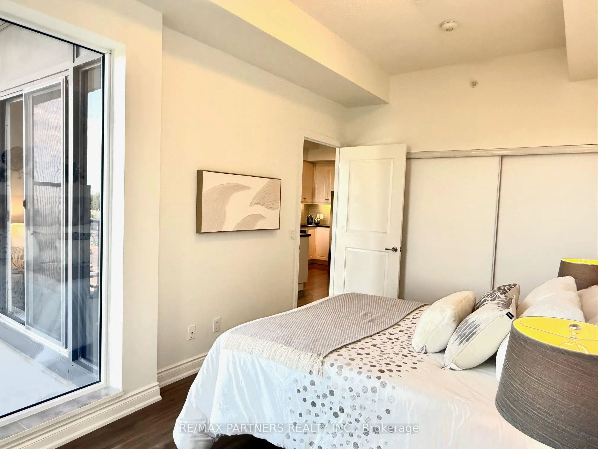 9618 Yonge Street, #607