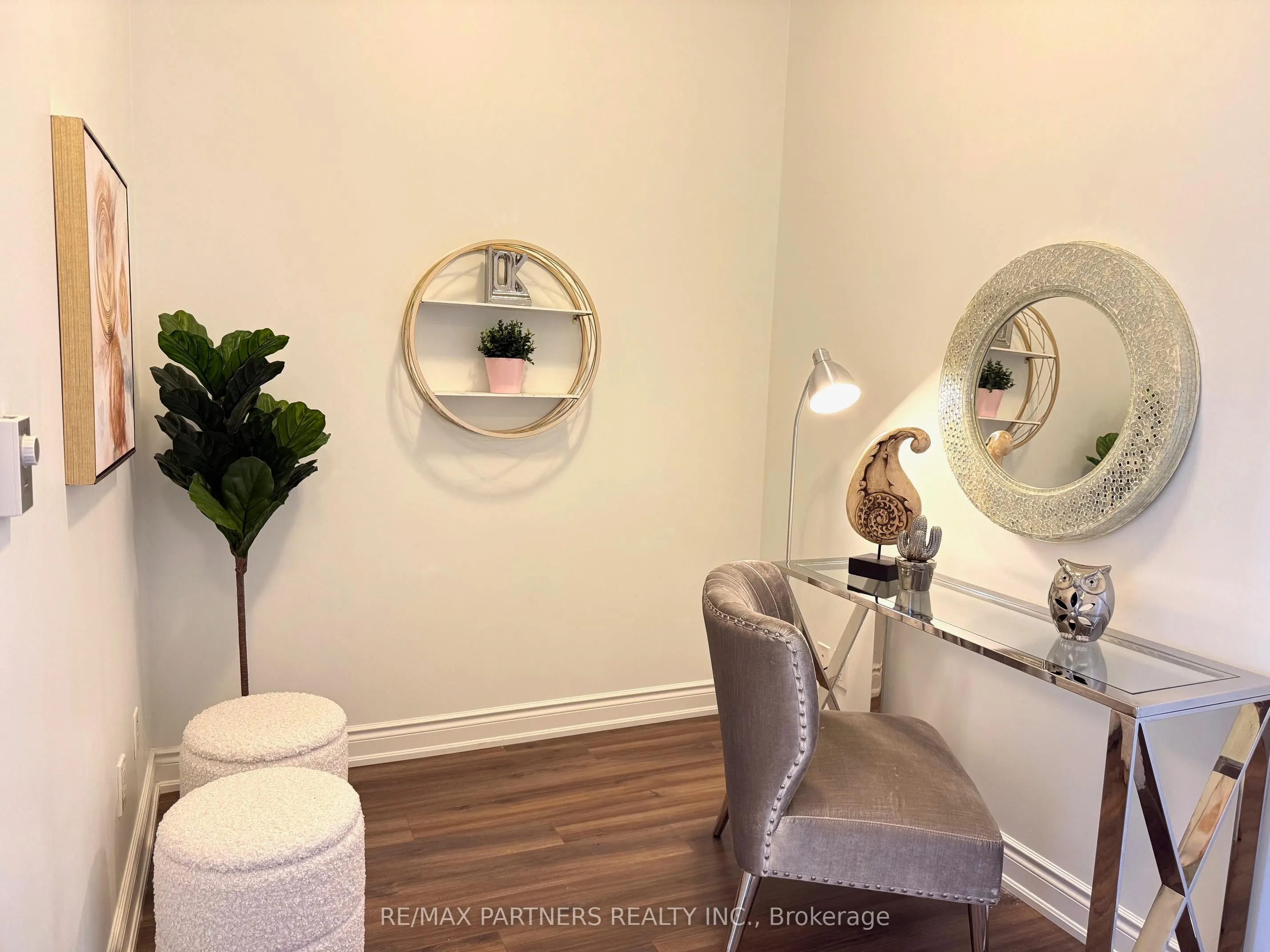 9618 Yonge Street, #607