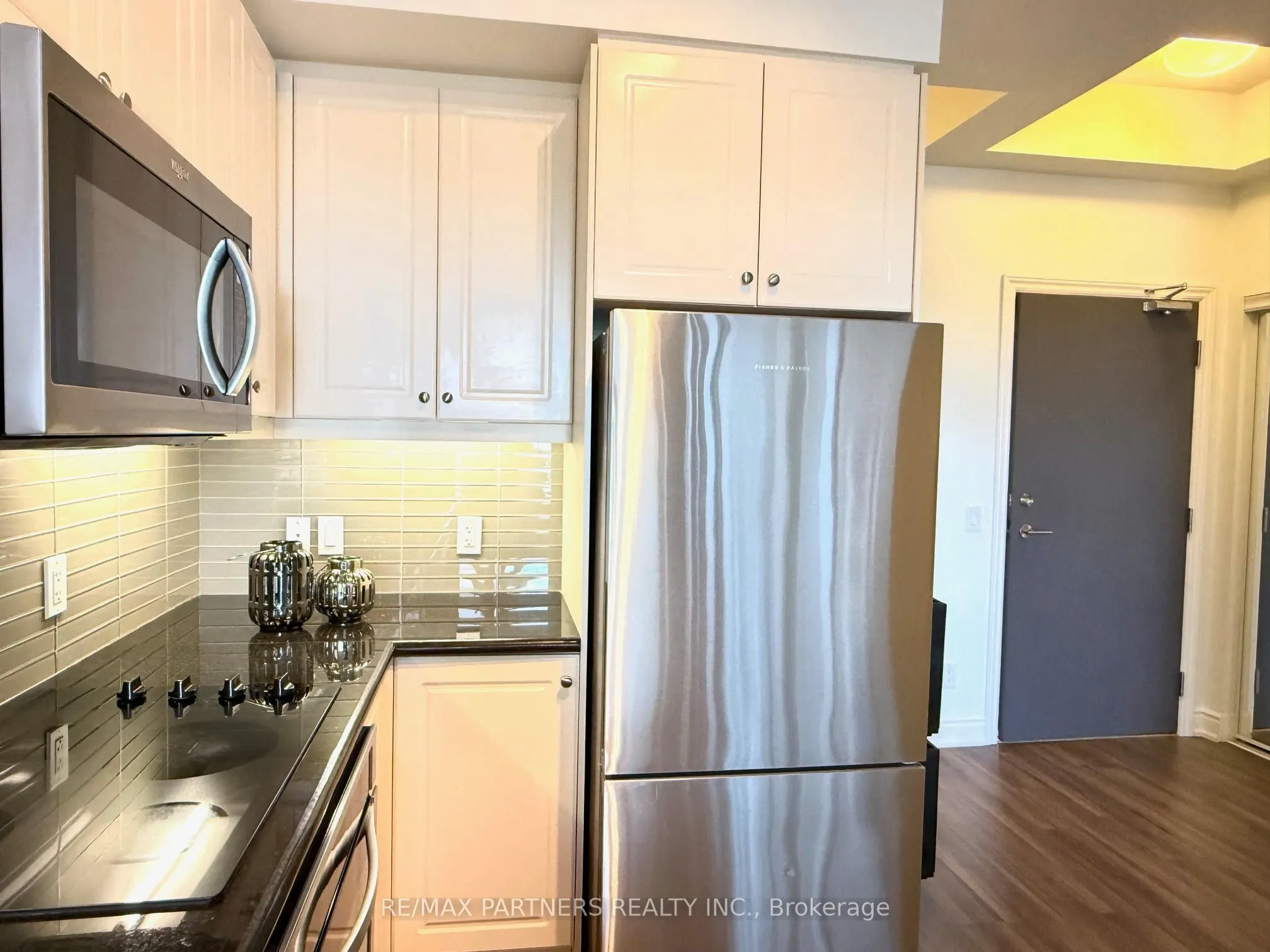 9618 Yonge Street, #607