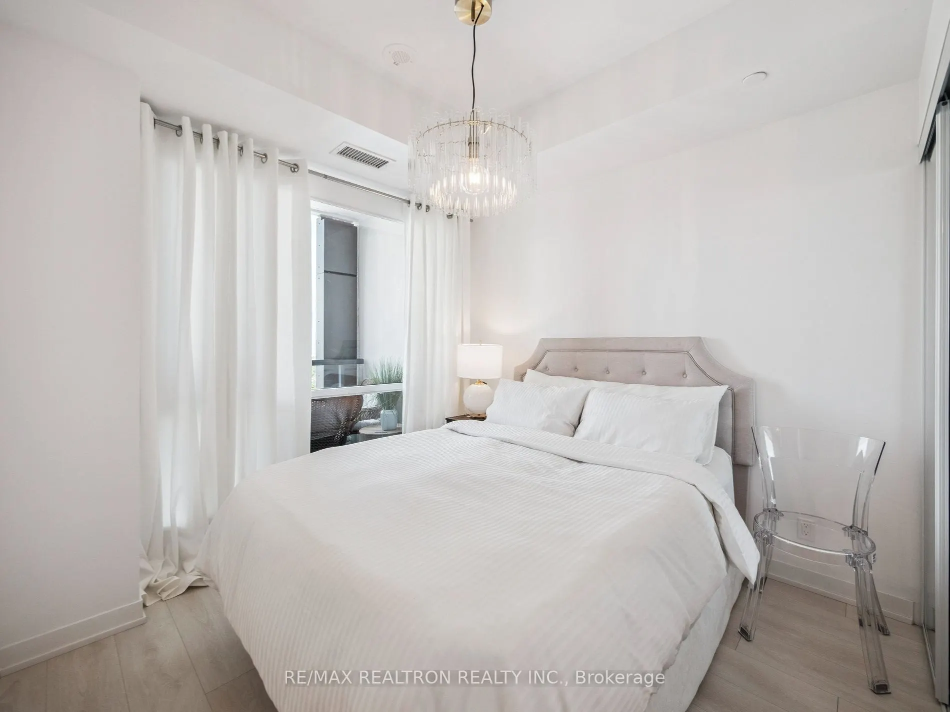 7950 Bathurst Street, #1802