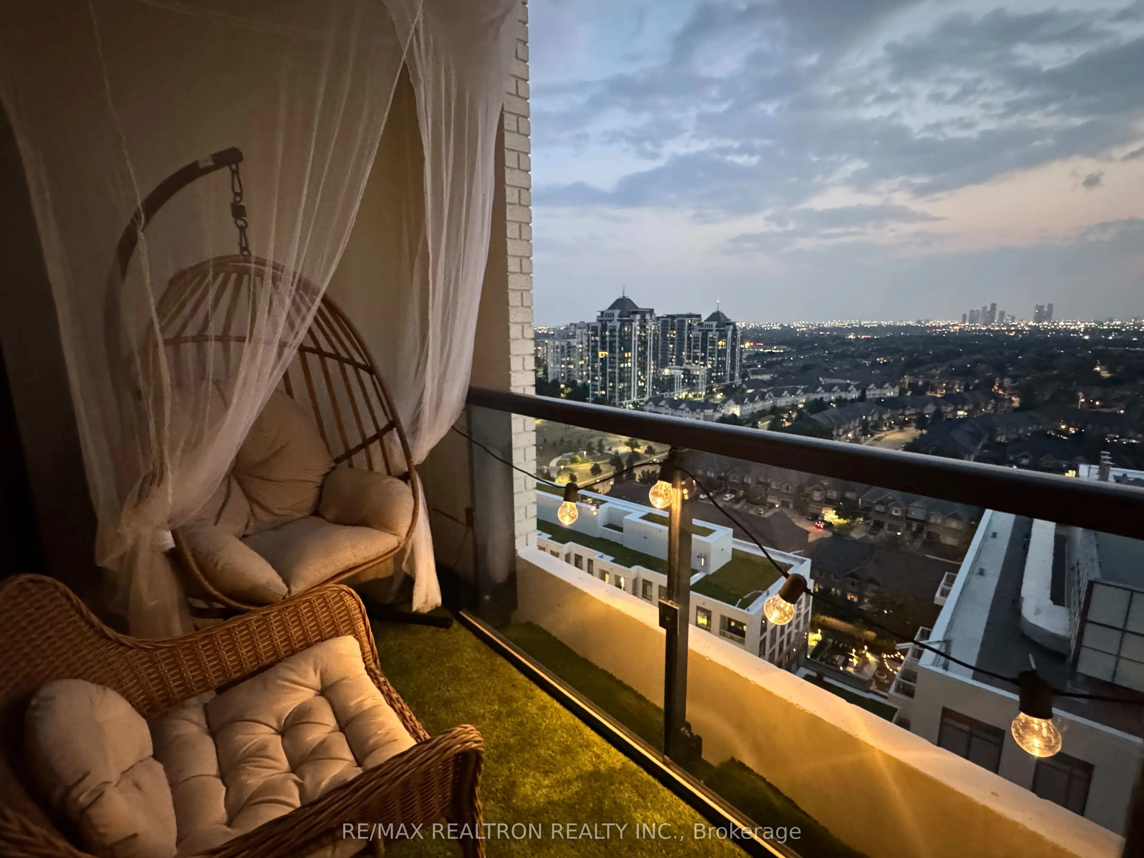 7950 Bathurst Street, #1802