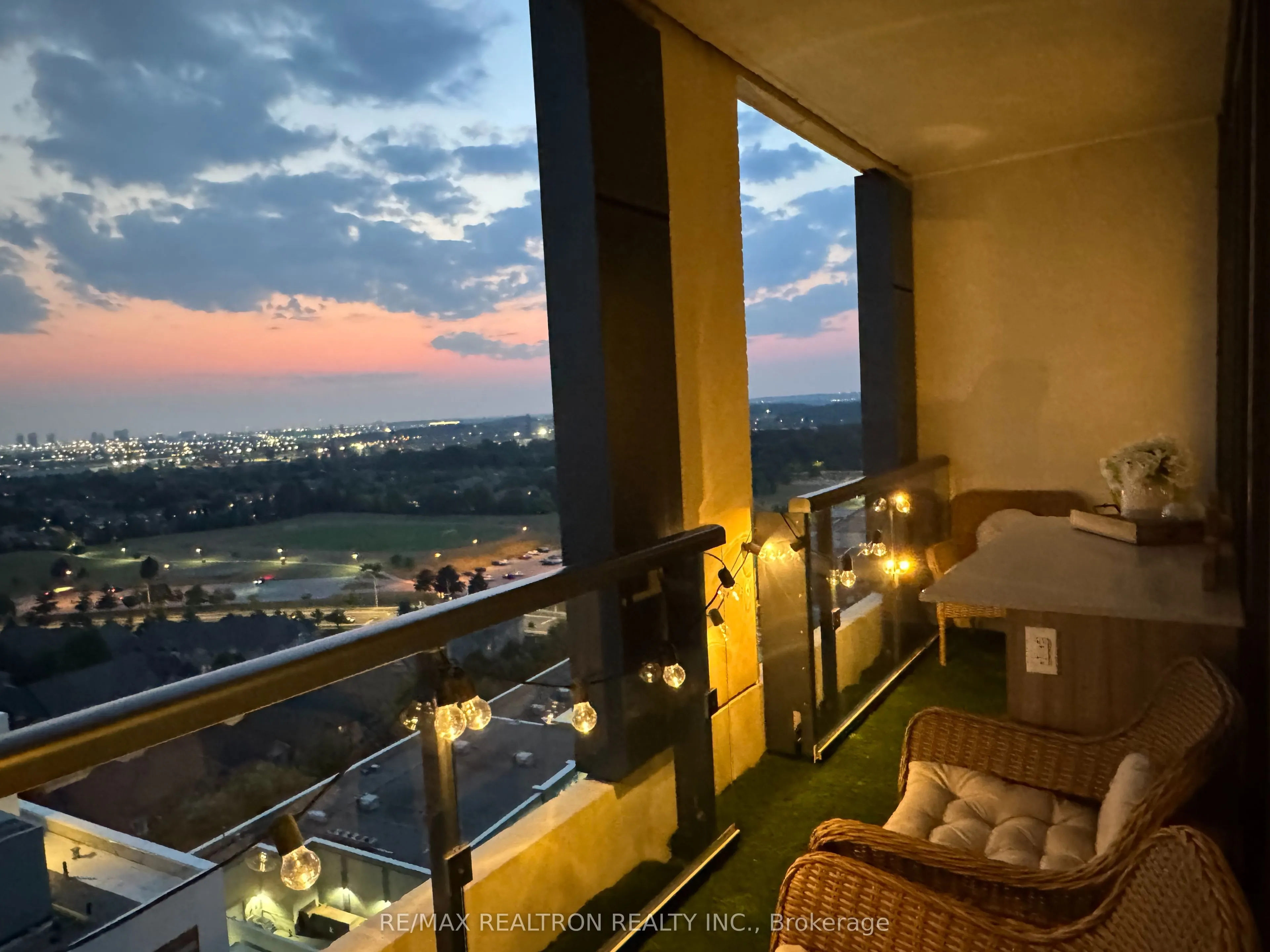 7950 Bathurst Street, #1802