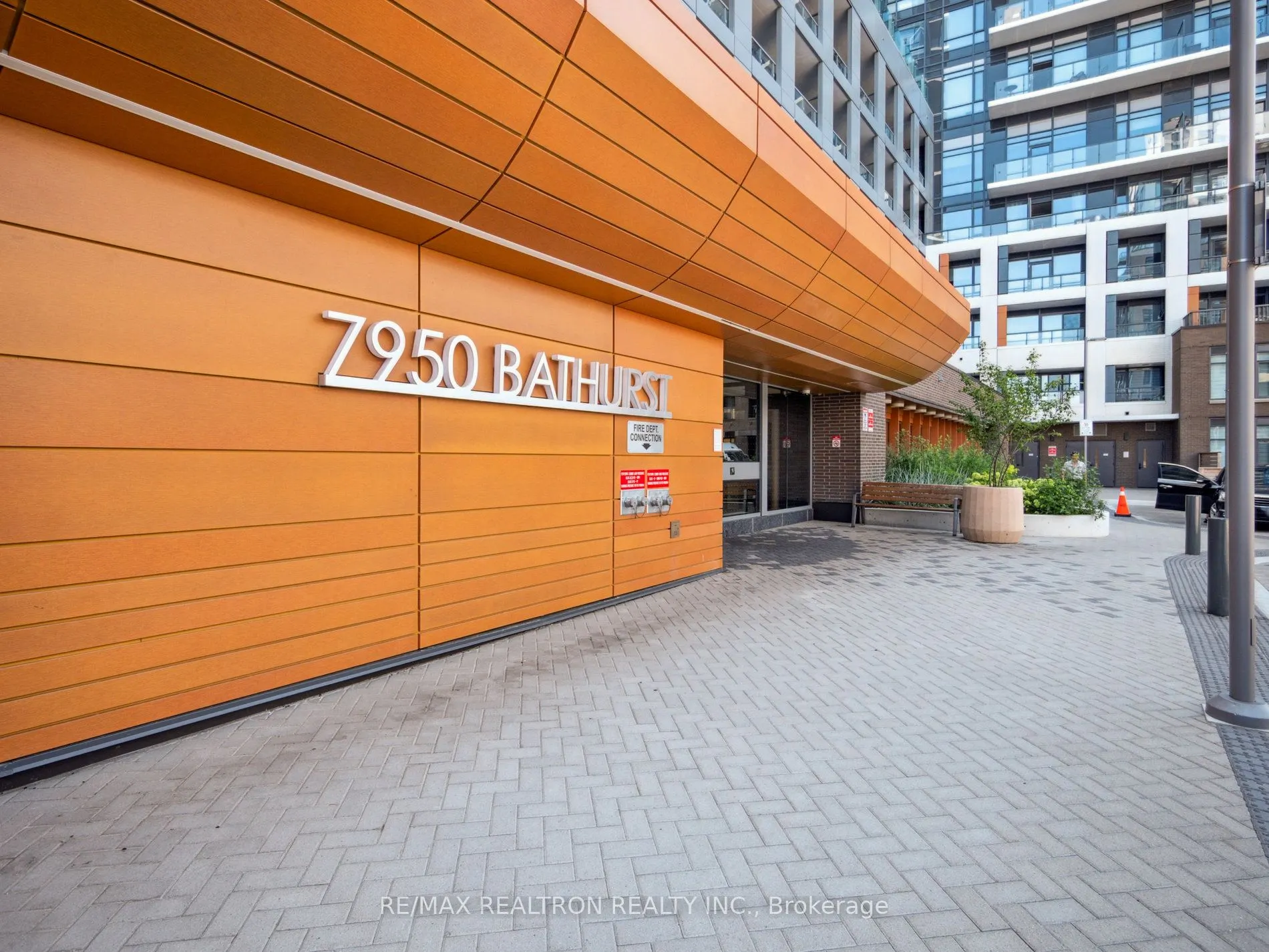 7950 Bathurst Street, #1802