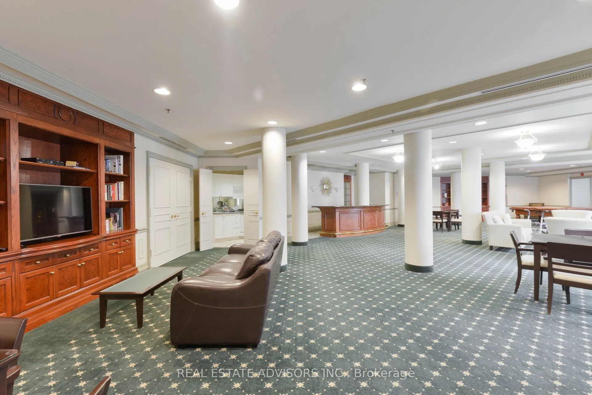 53 Woodbridge Avenue, #313