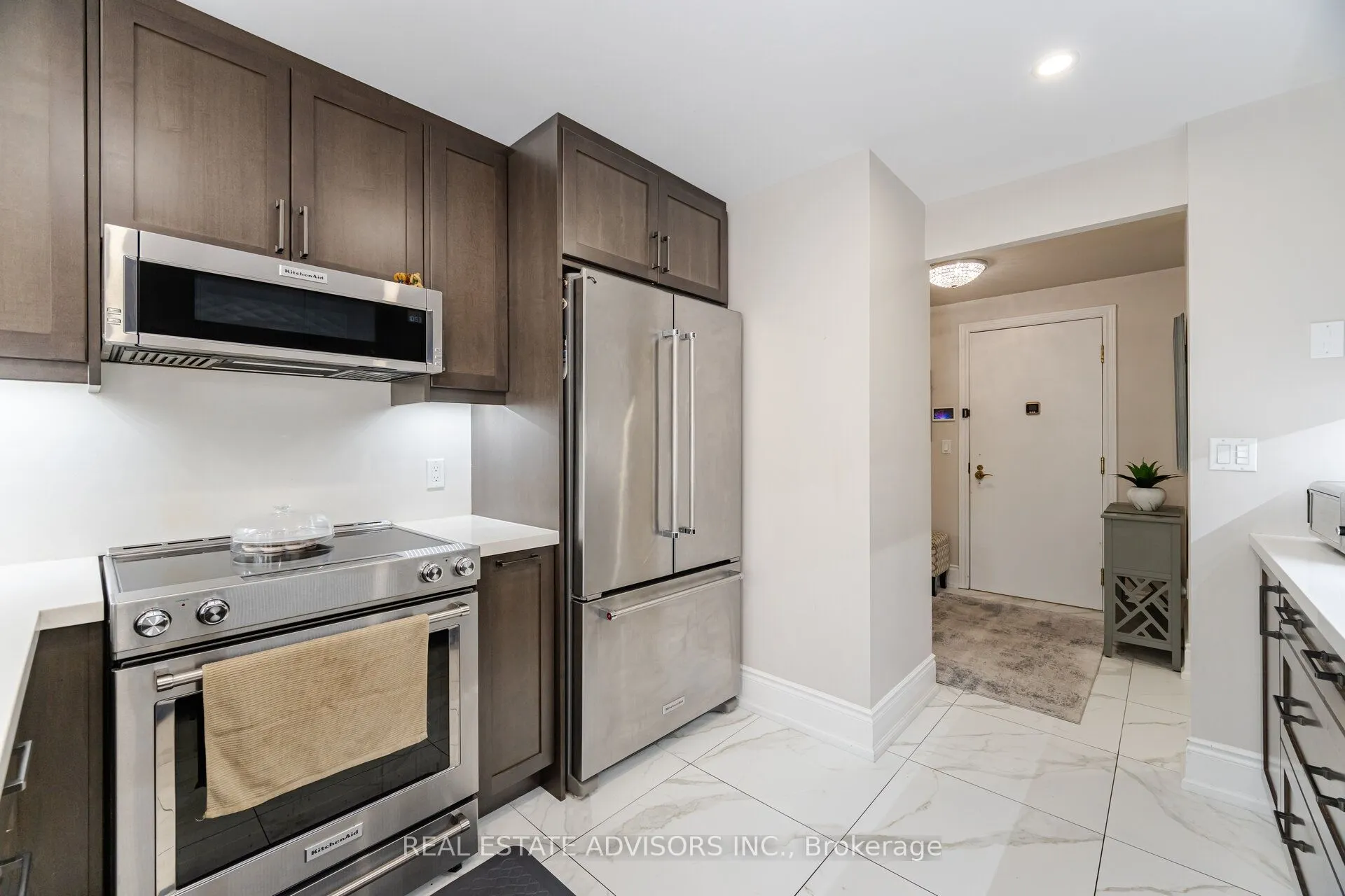 53 Woodbridge Avenue, #313
