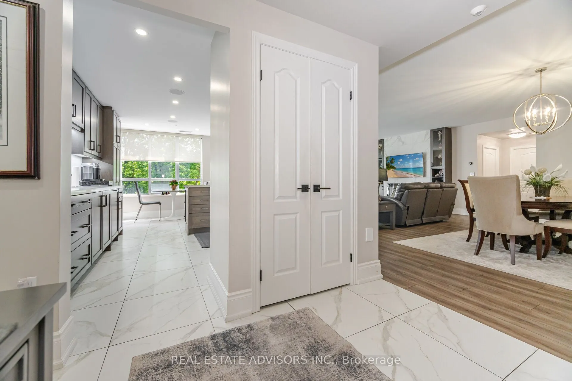 53 Woodbridge Avenue, #313