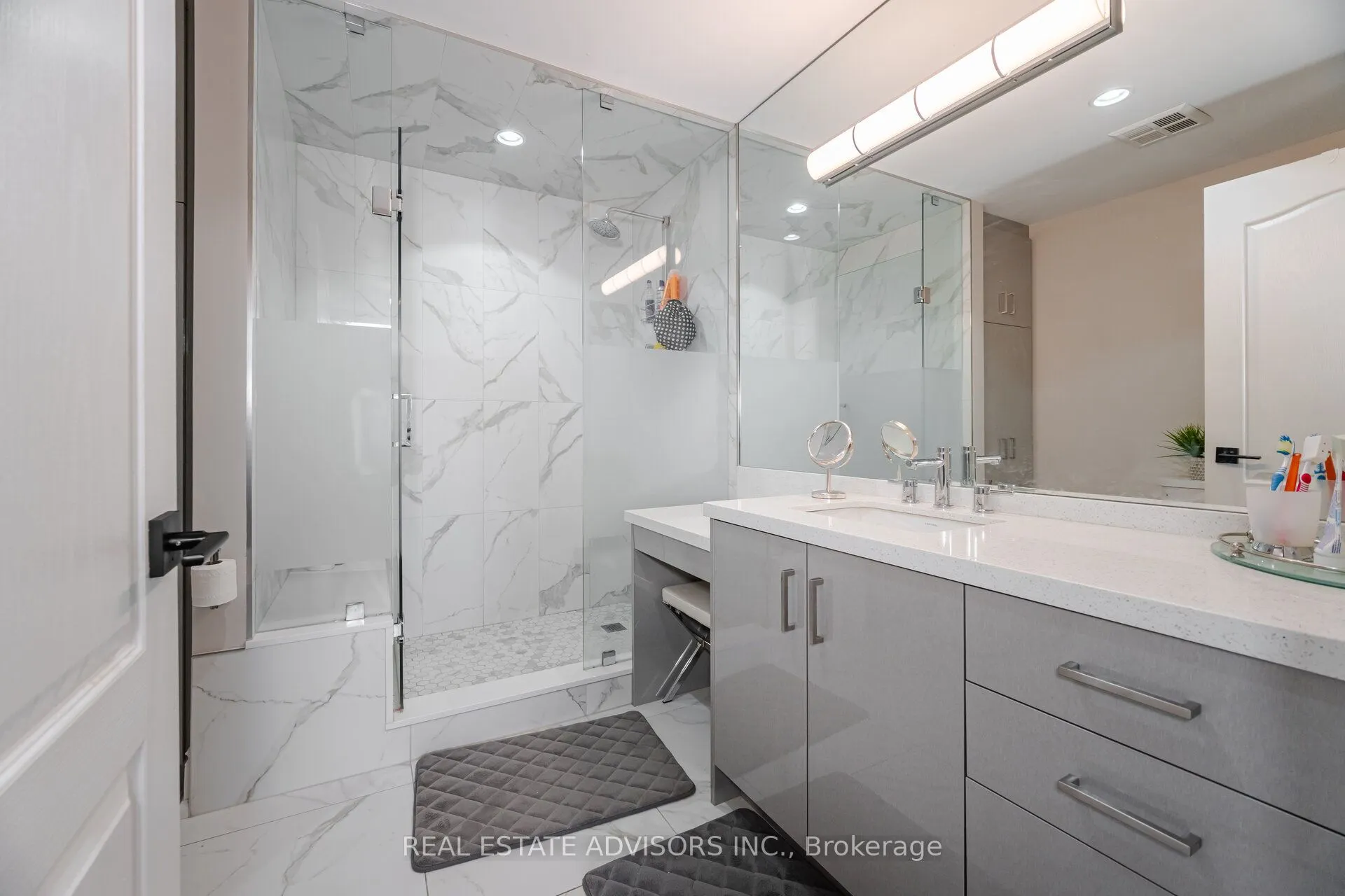 53 Woodbridge Avenue, #313