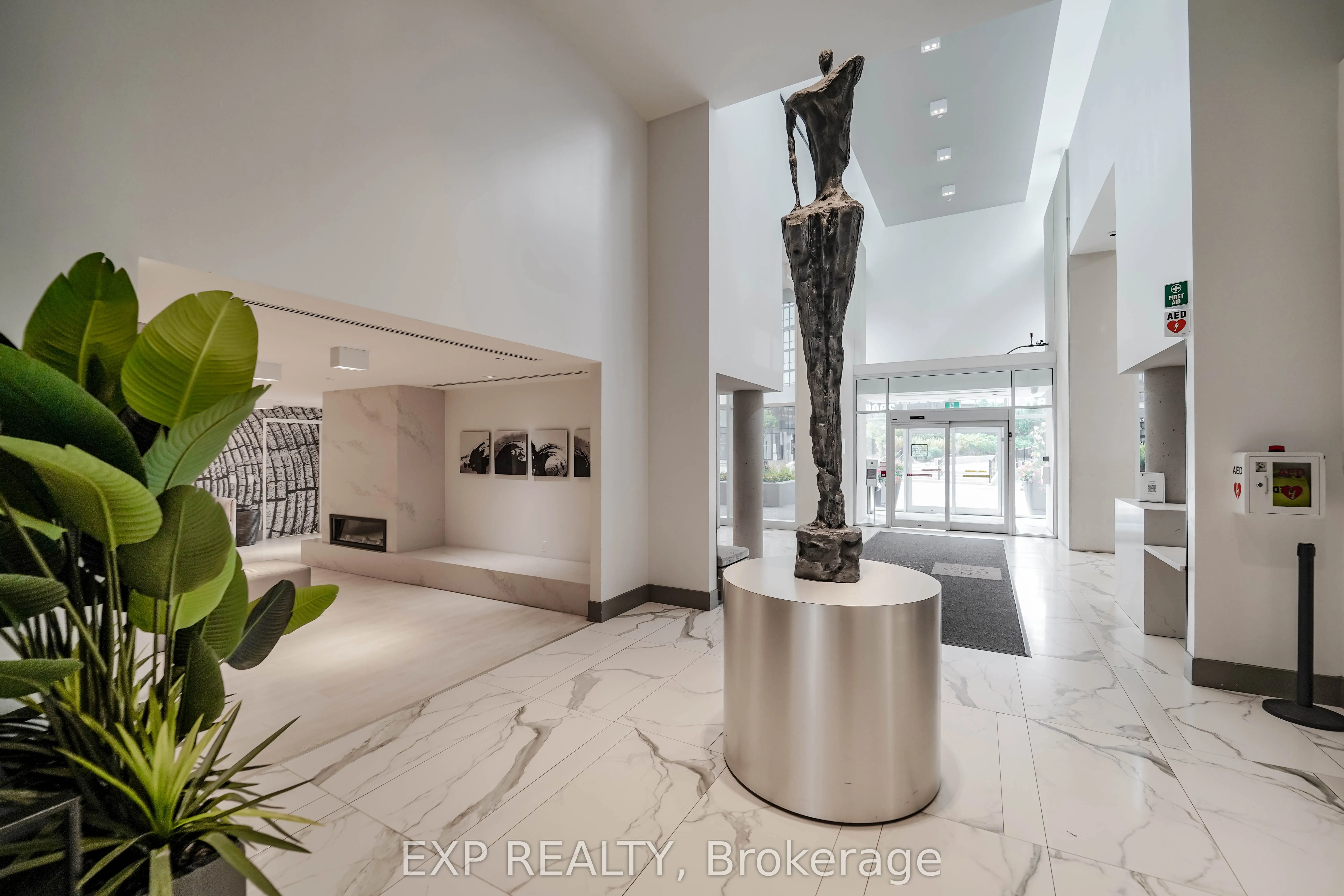 2916 Highway 7 Road, #418