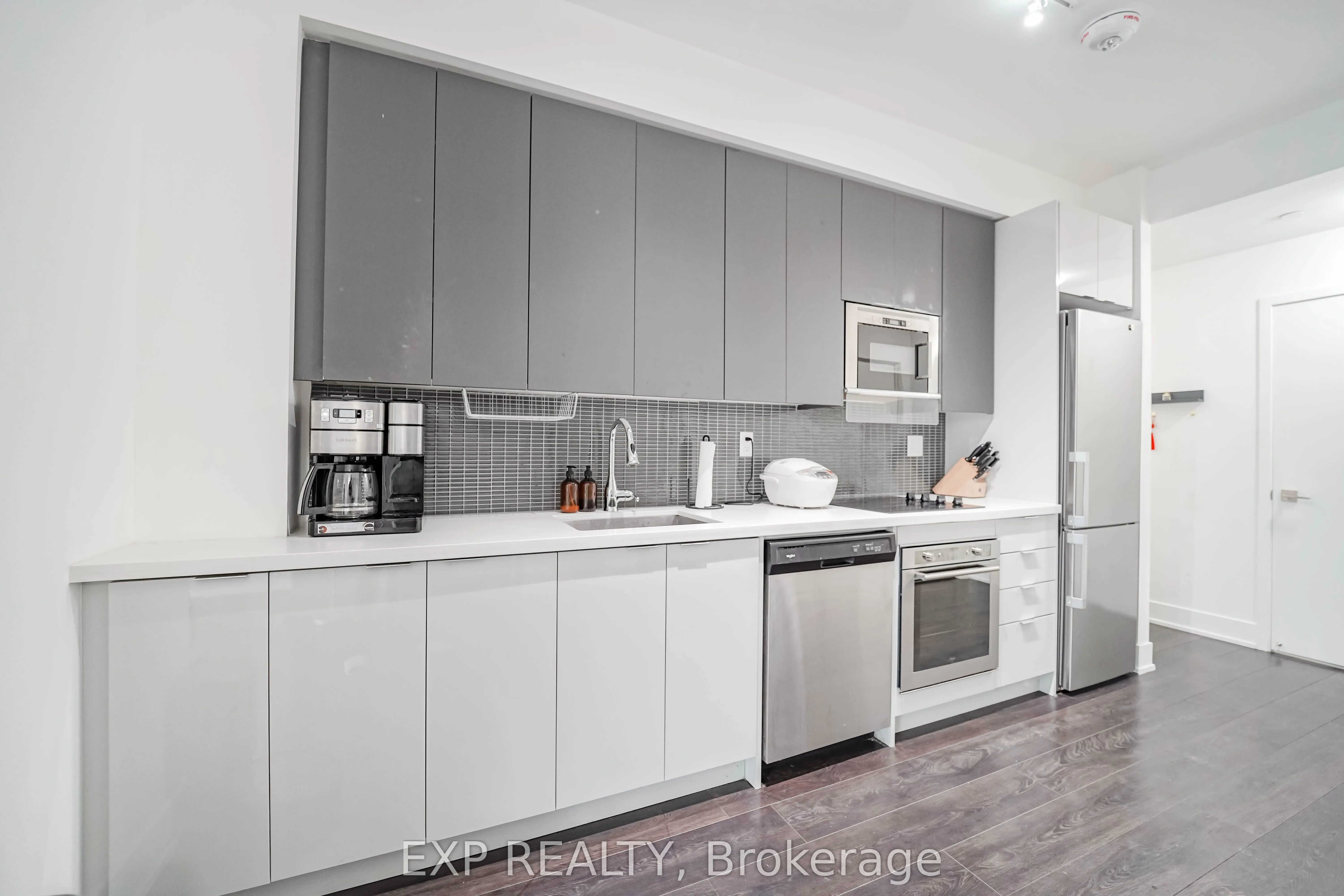 2916 Highway 7 Road, #418