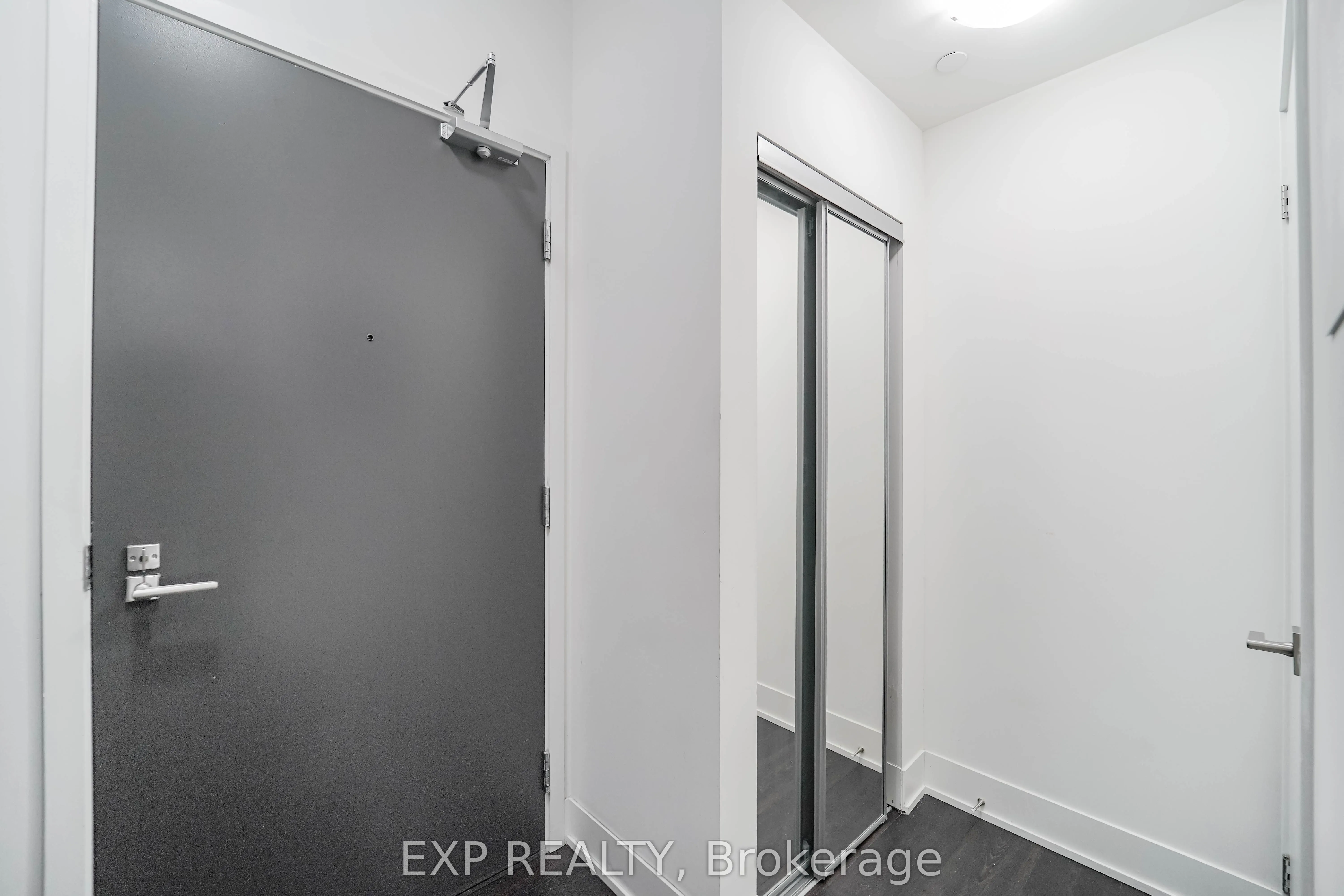 2916 Highway 7 Road, #418