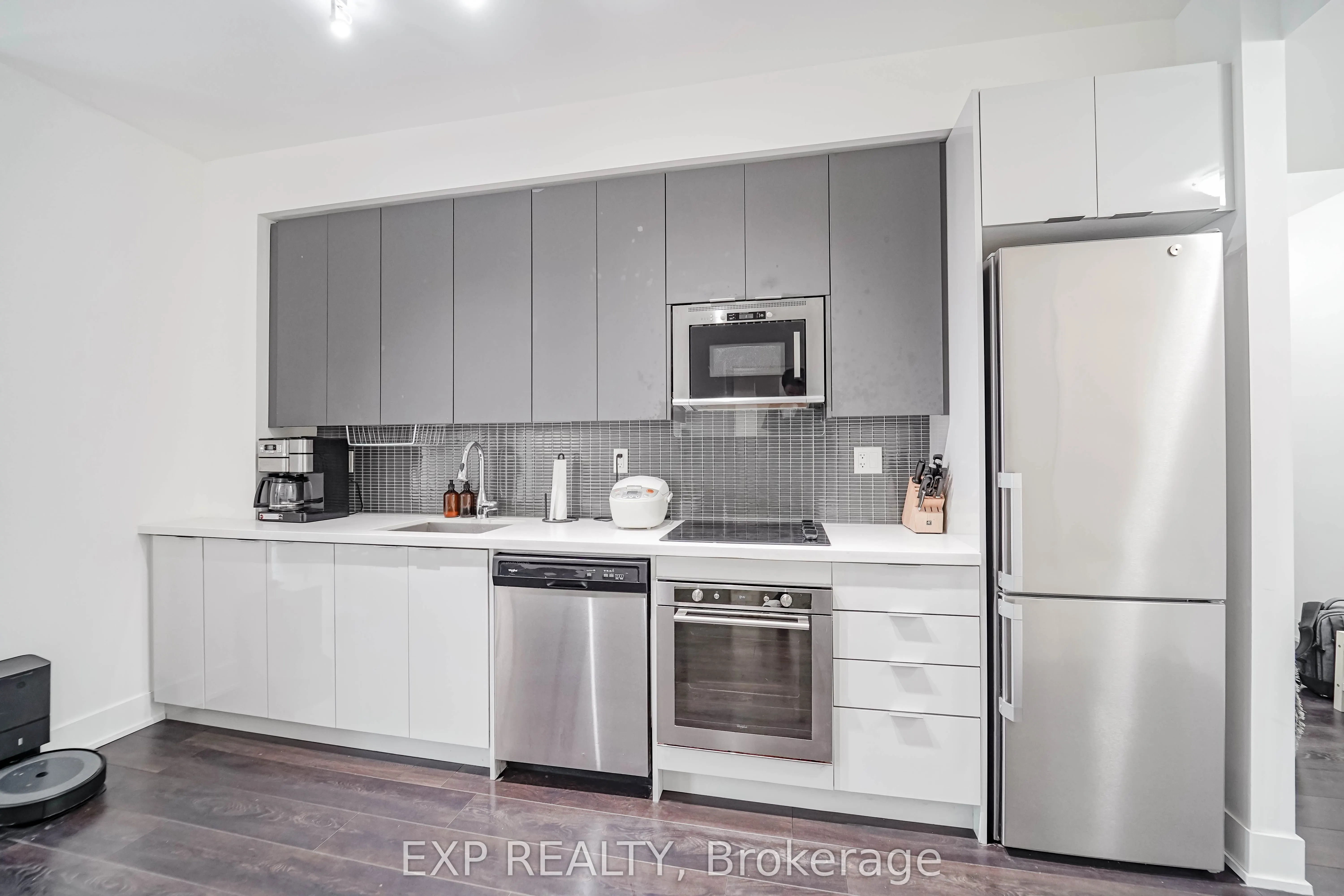 2916 Highway 7 Road, #418