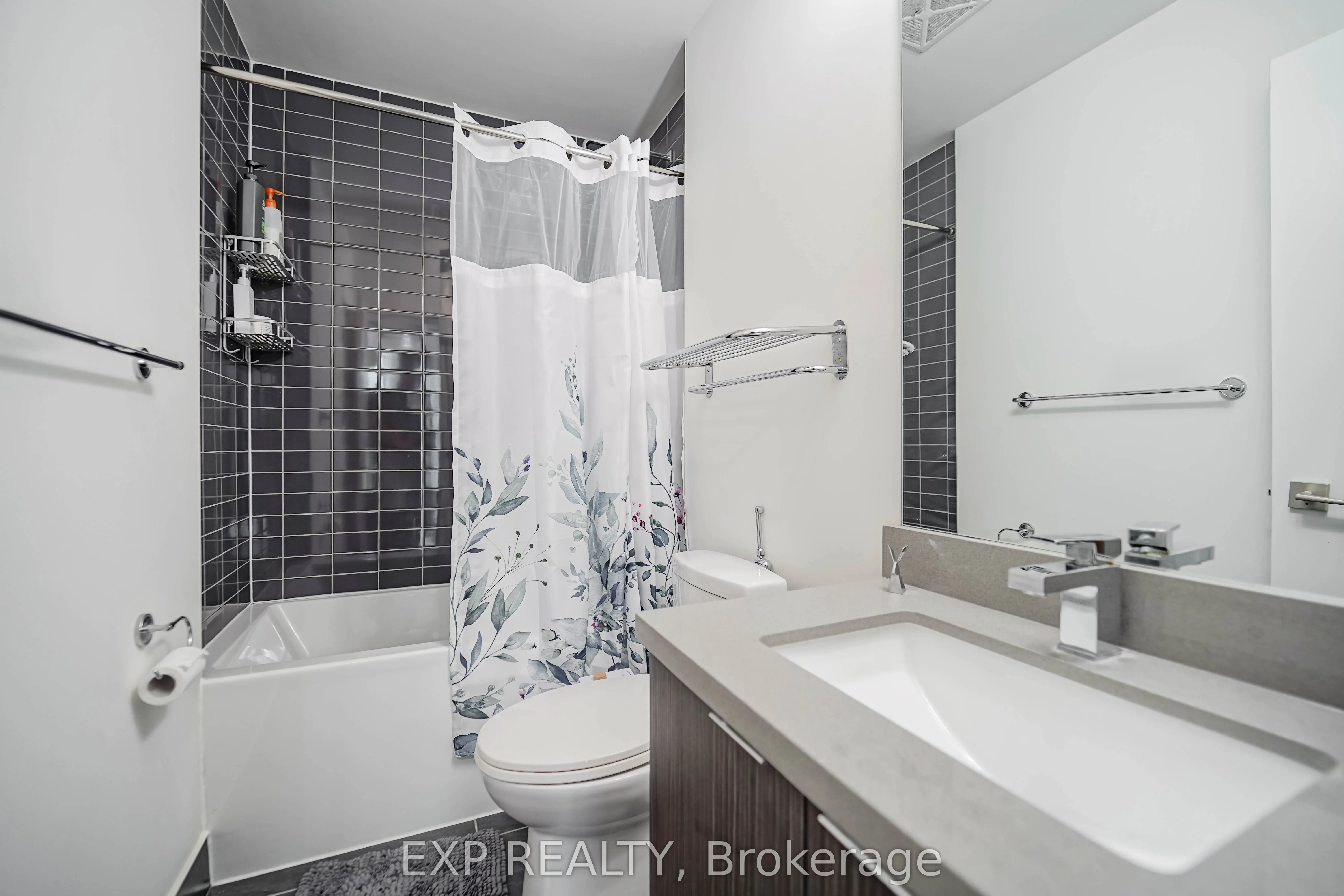 2916 Highway 7 Road, #418