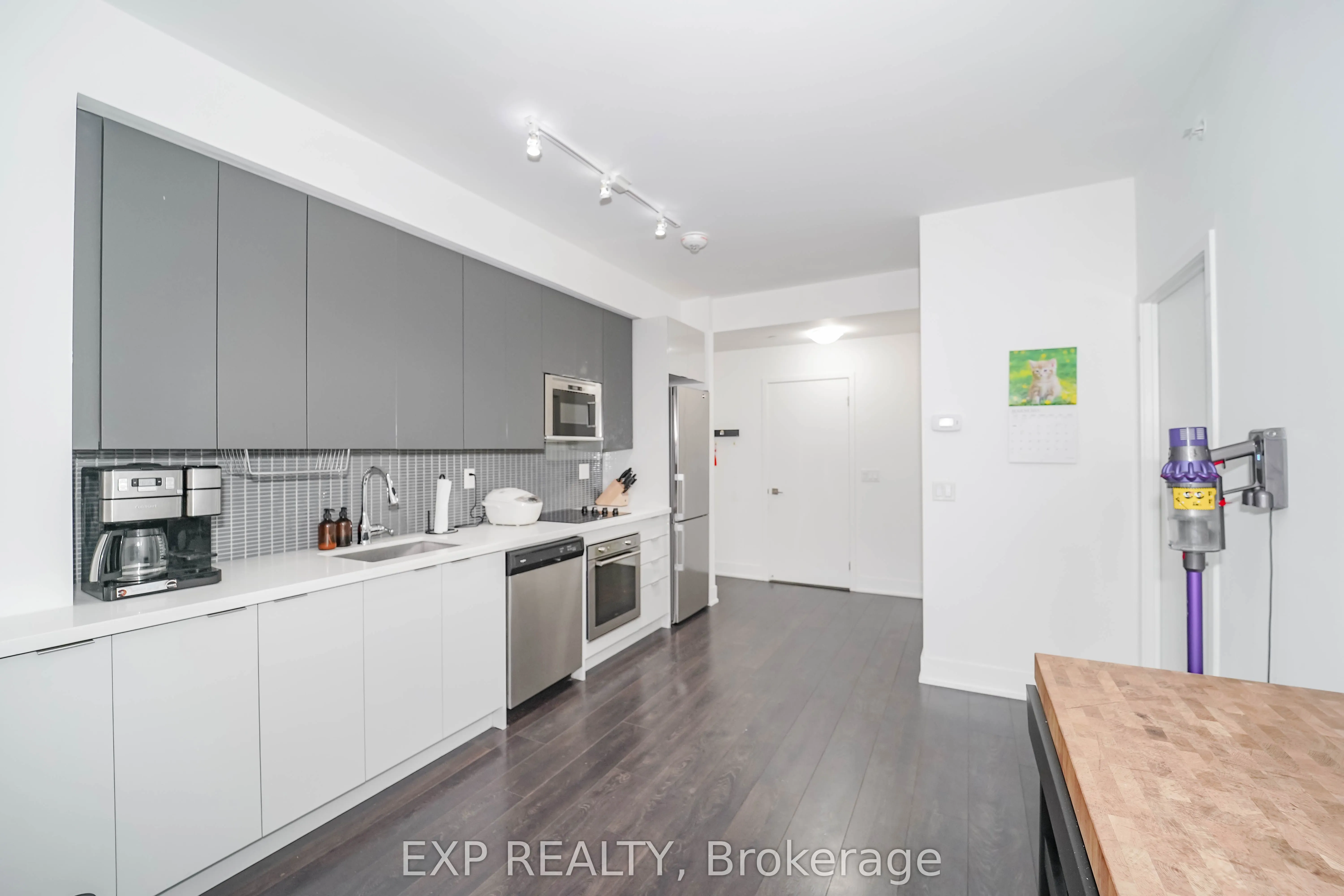 2916 Highway 7 Road, #418