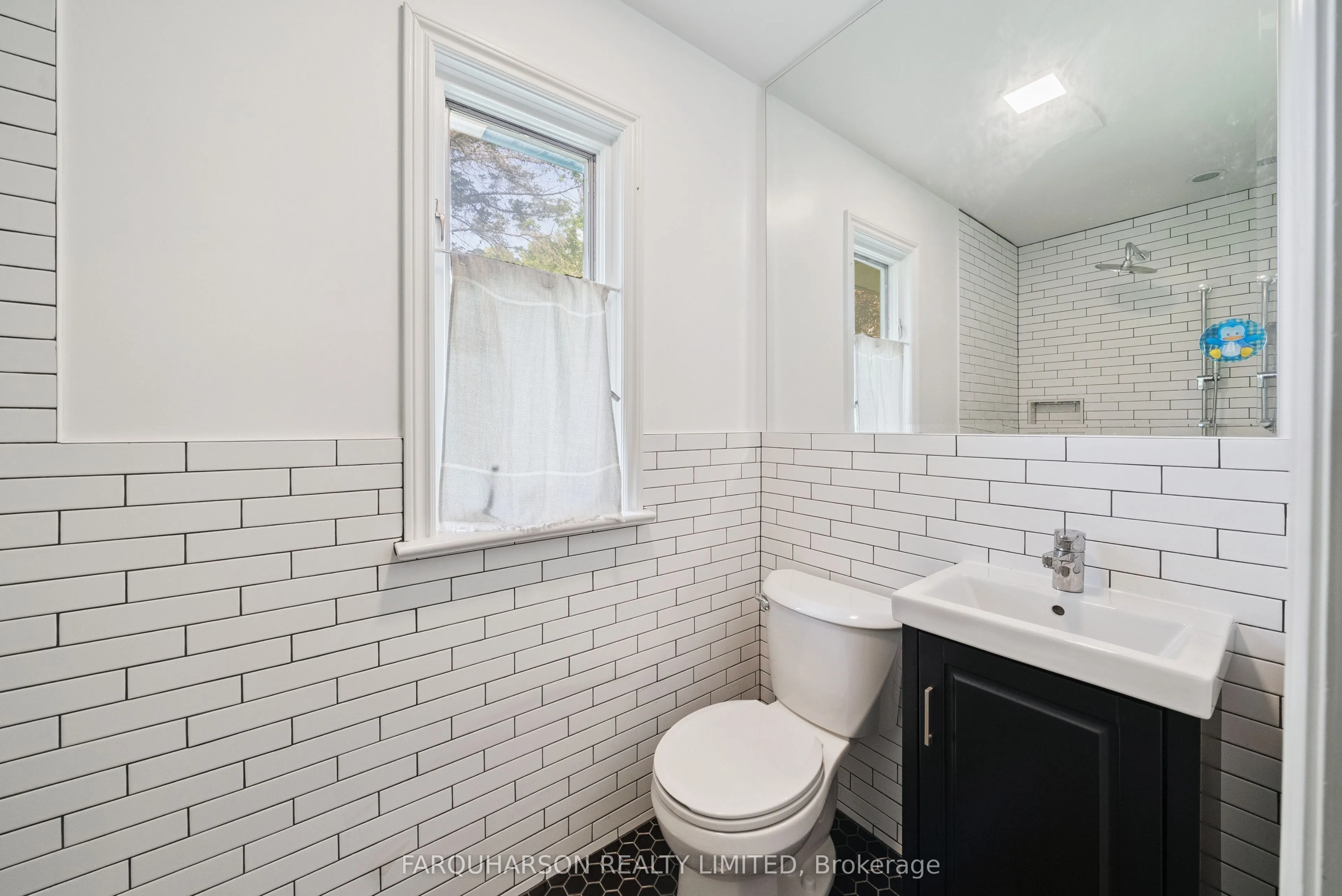 360 Ashworth Road