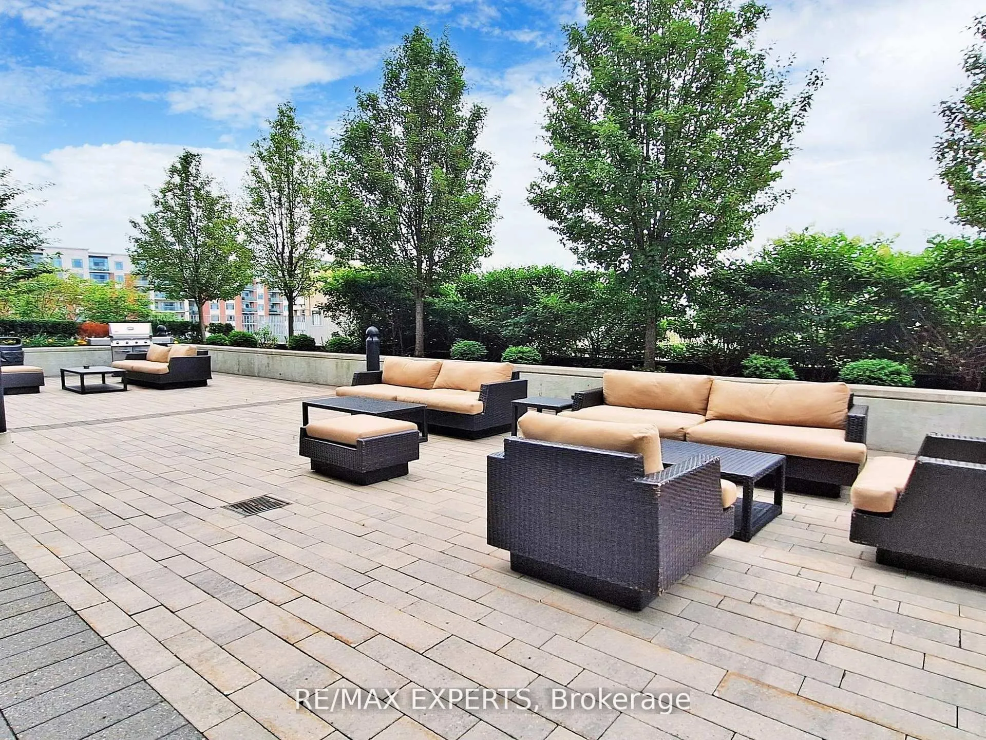 555 William Graham Drive, #326