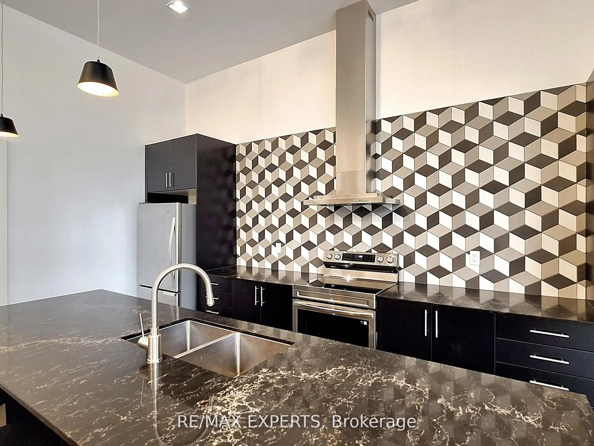 555 William Graham Drive, #326