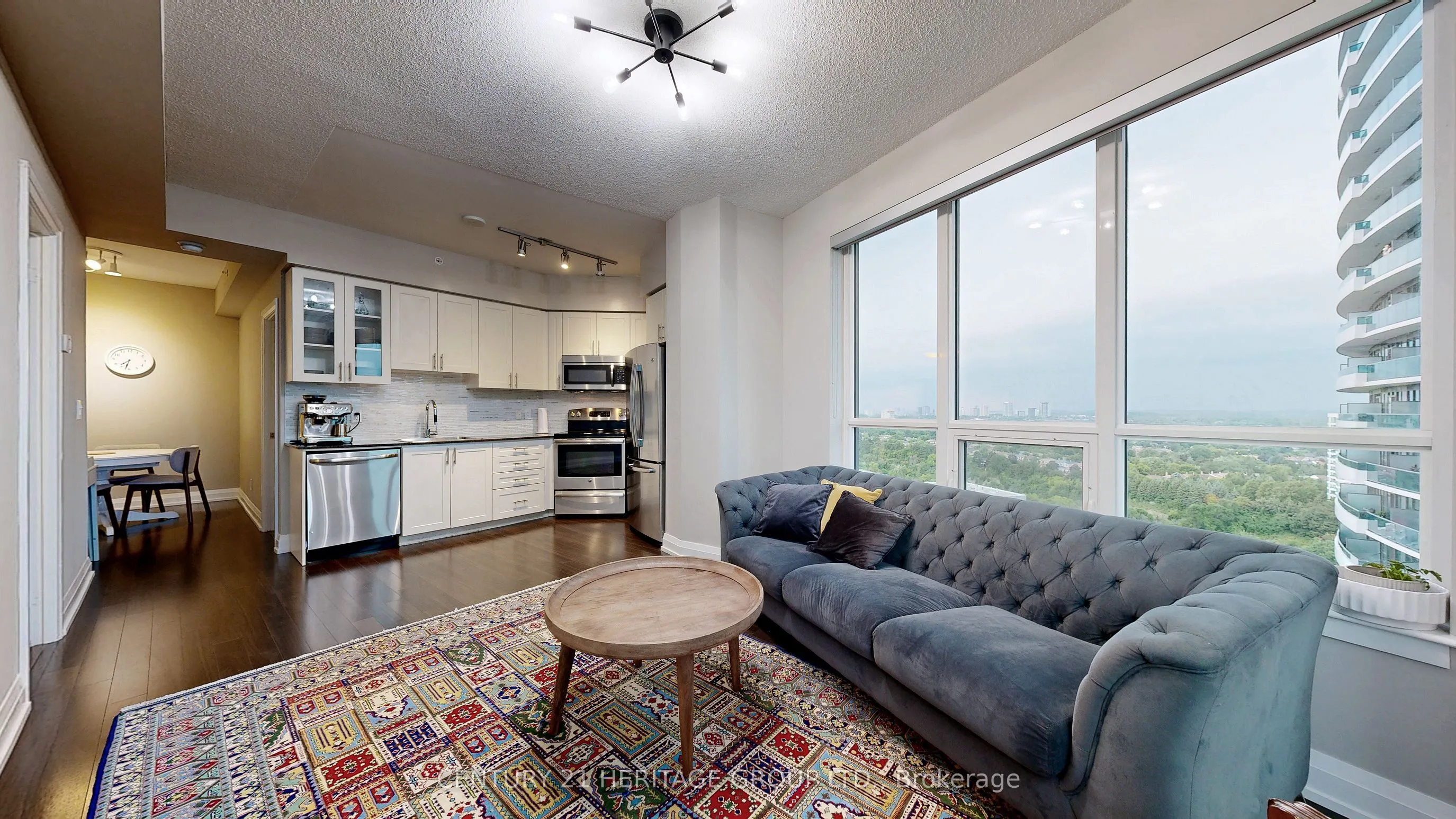 7161 Yonge Street, #1432