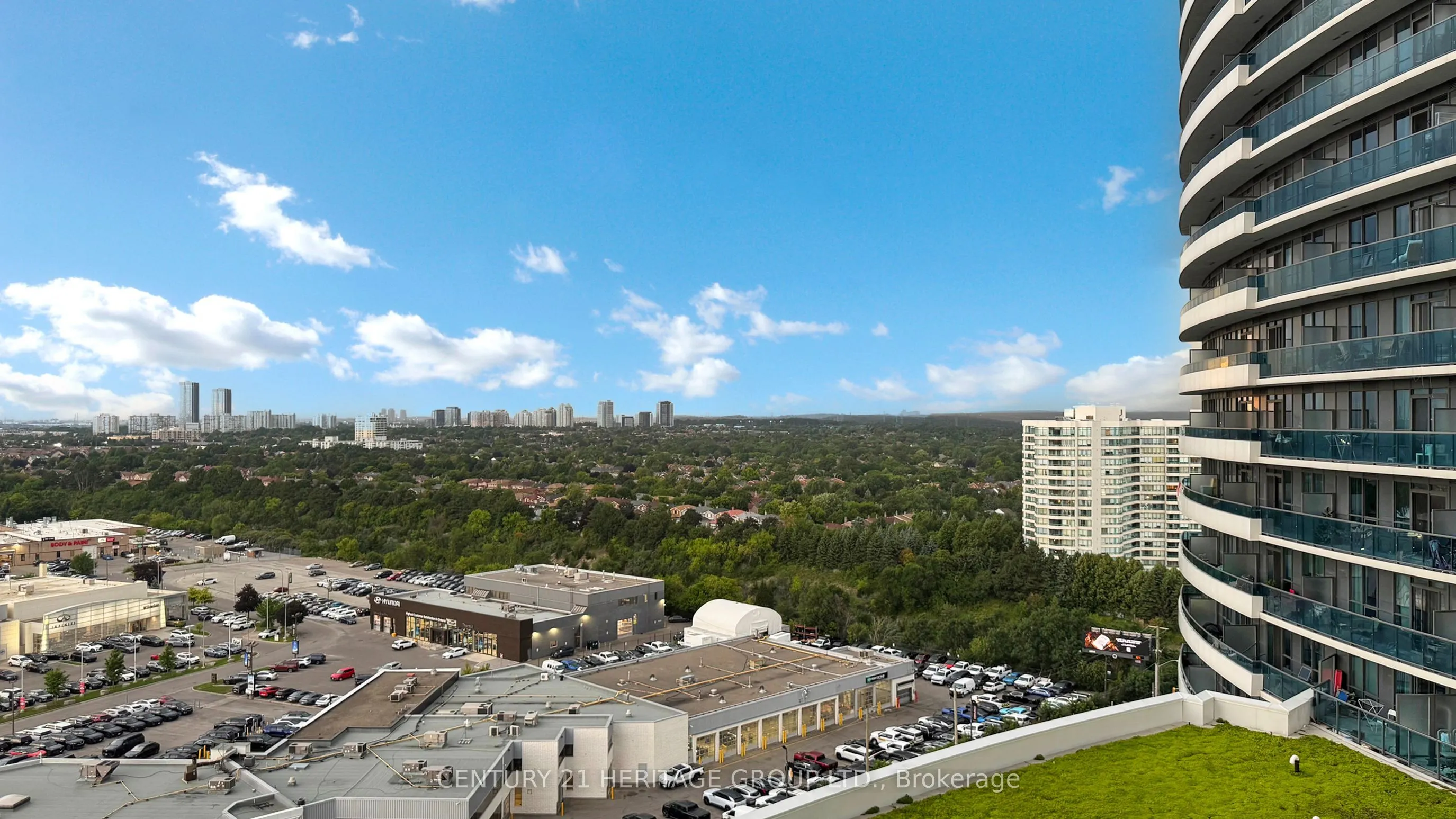 7161 Yonge Street, #1432