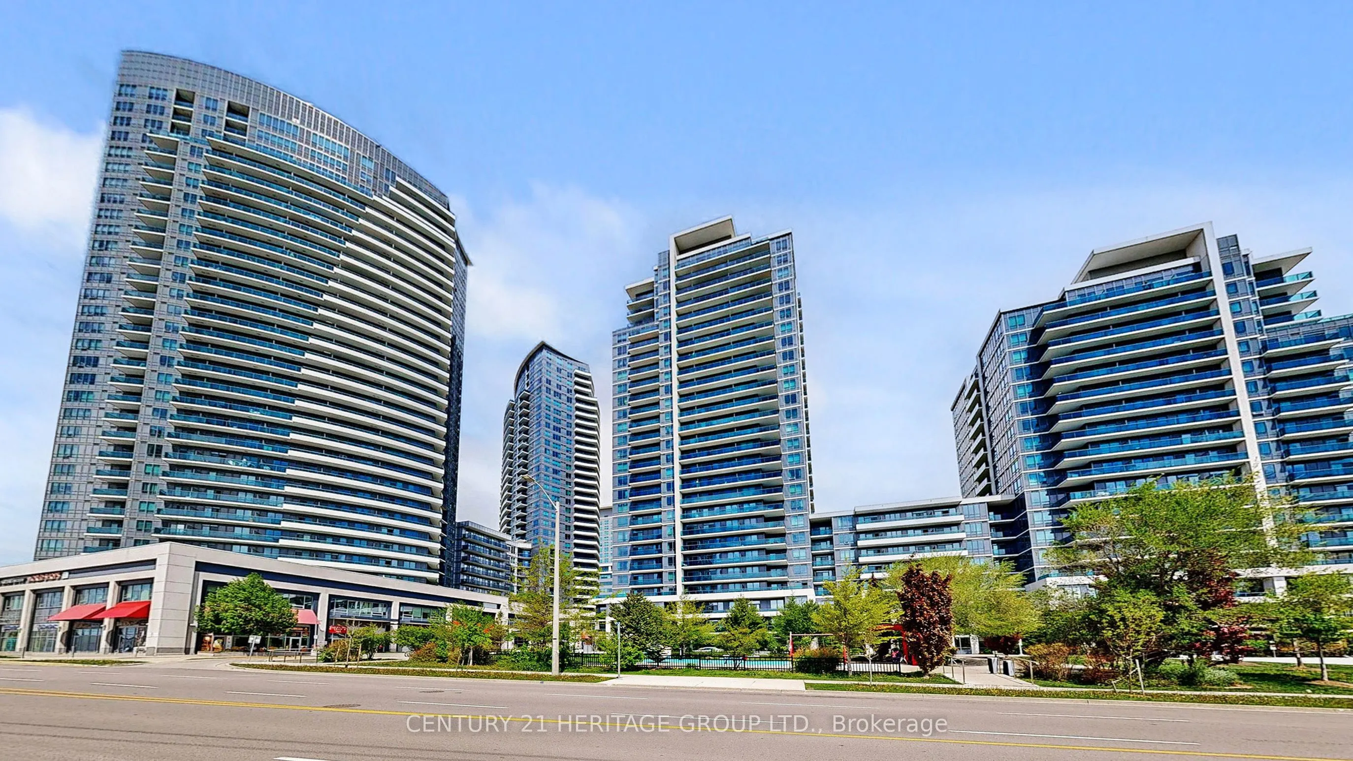 7161 Yonge Street, #1432
