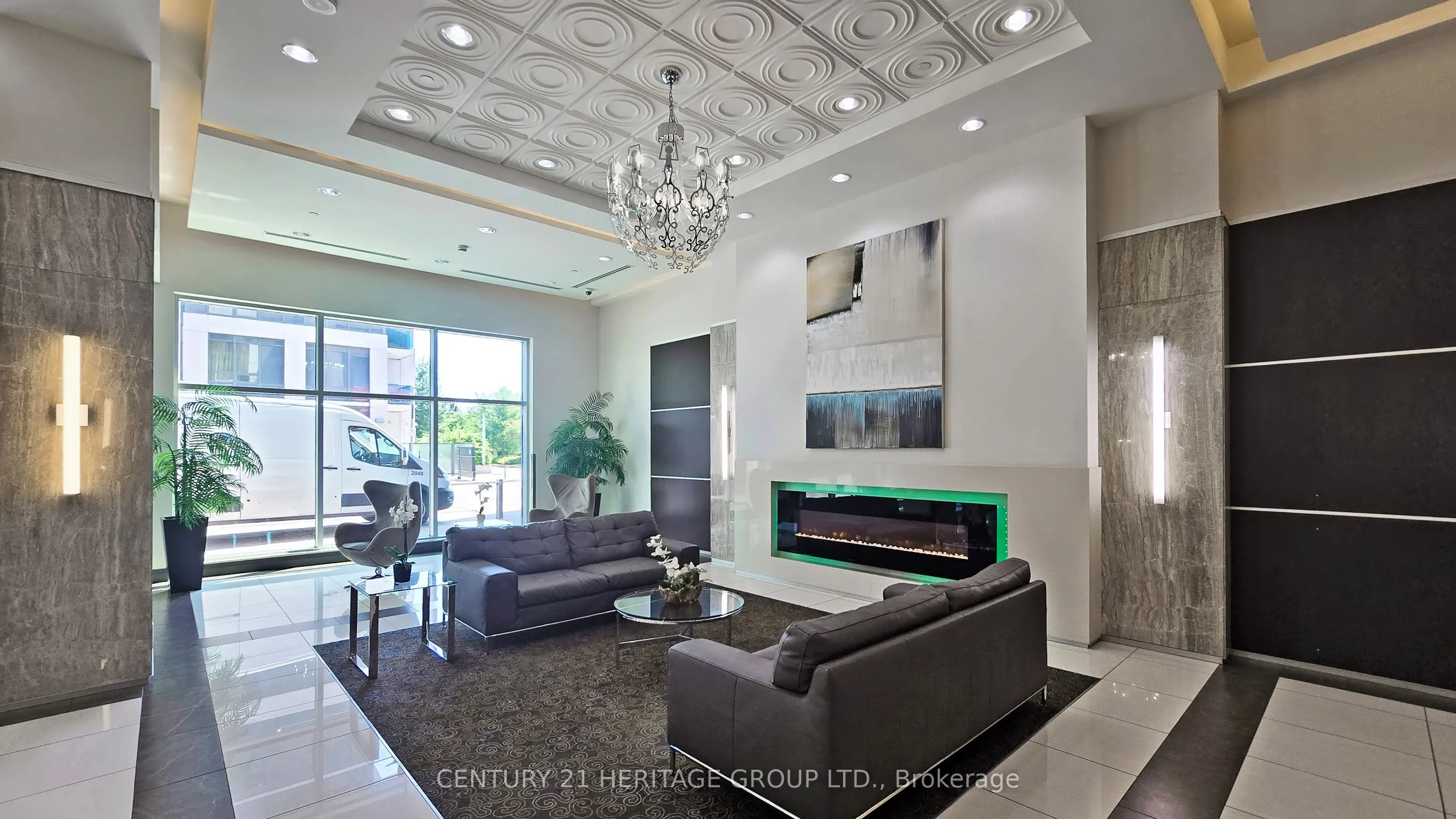 7161 Yonge Street, #1432