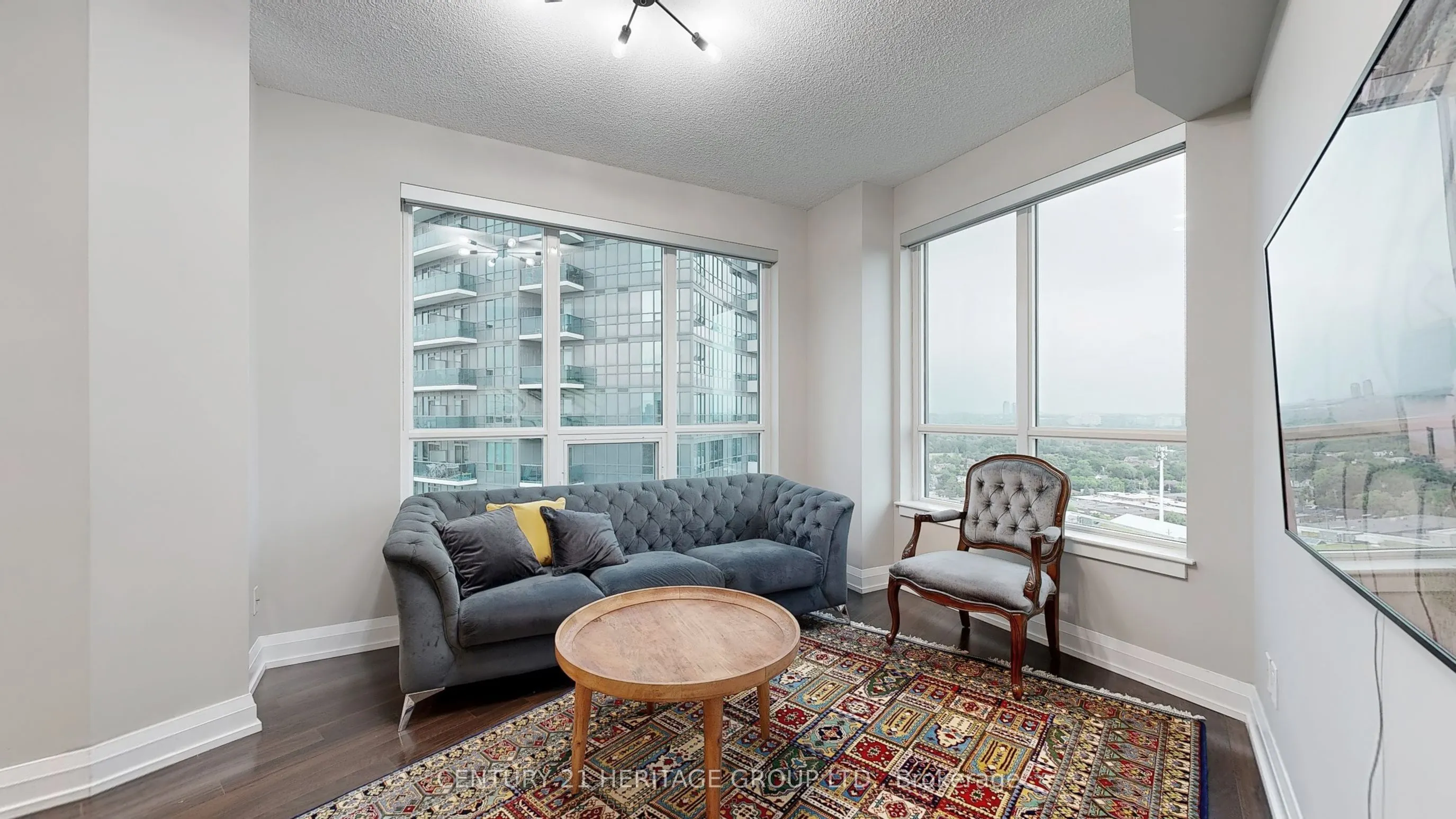 7161 Yonge Street, #1432