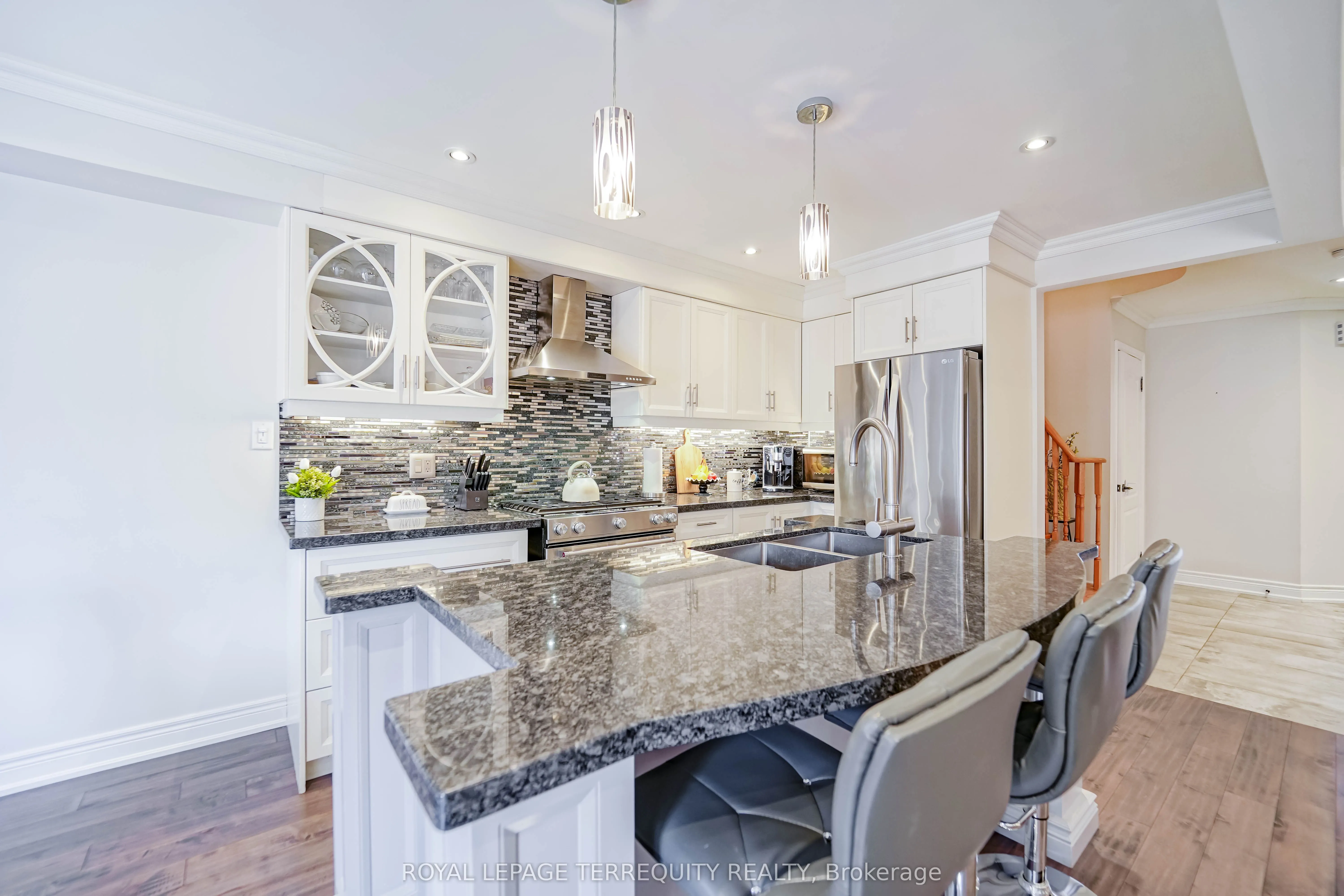 9 Stonebriar Drive