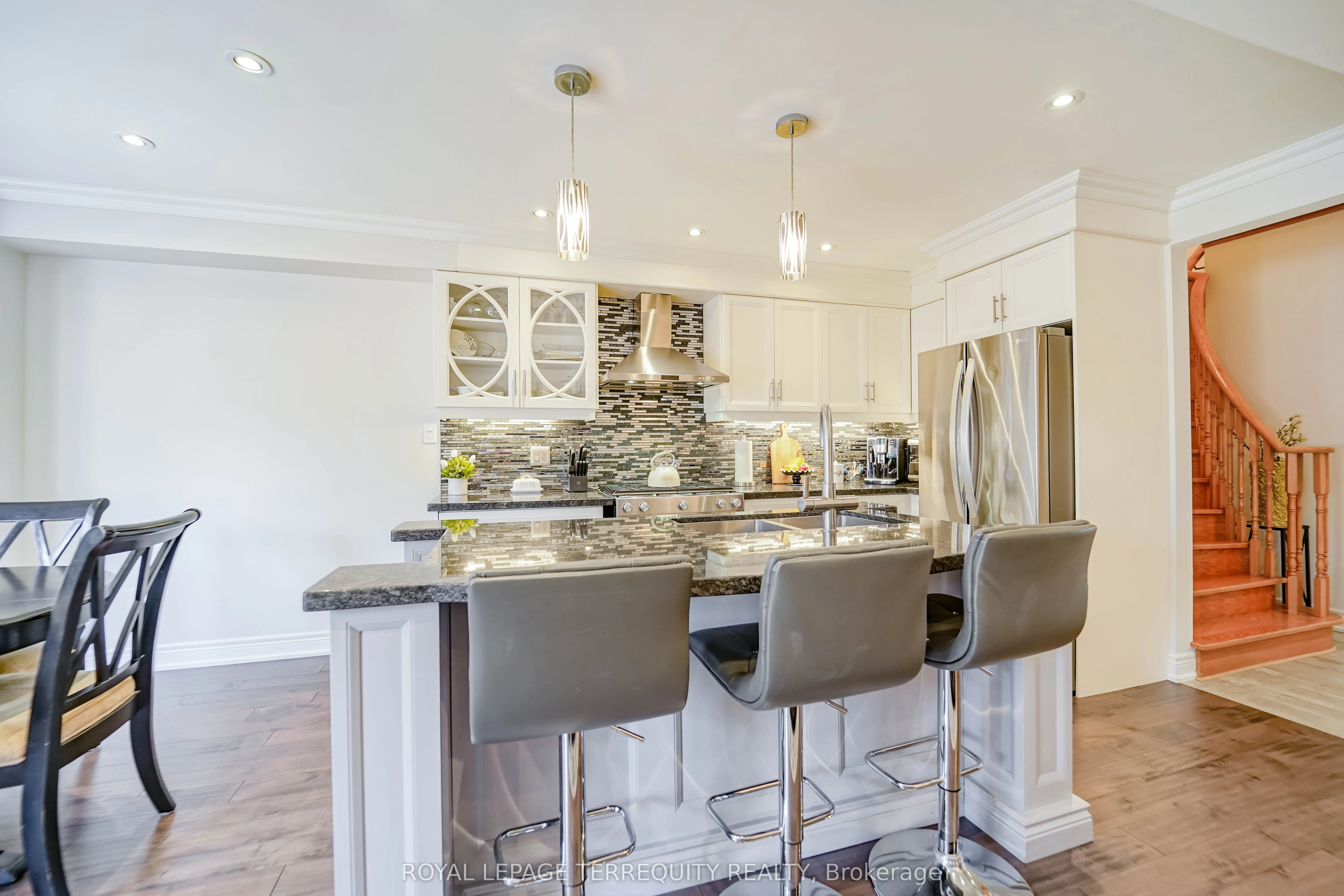 9 Stonebriar Drive