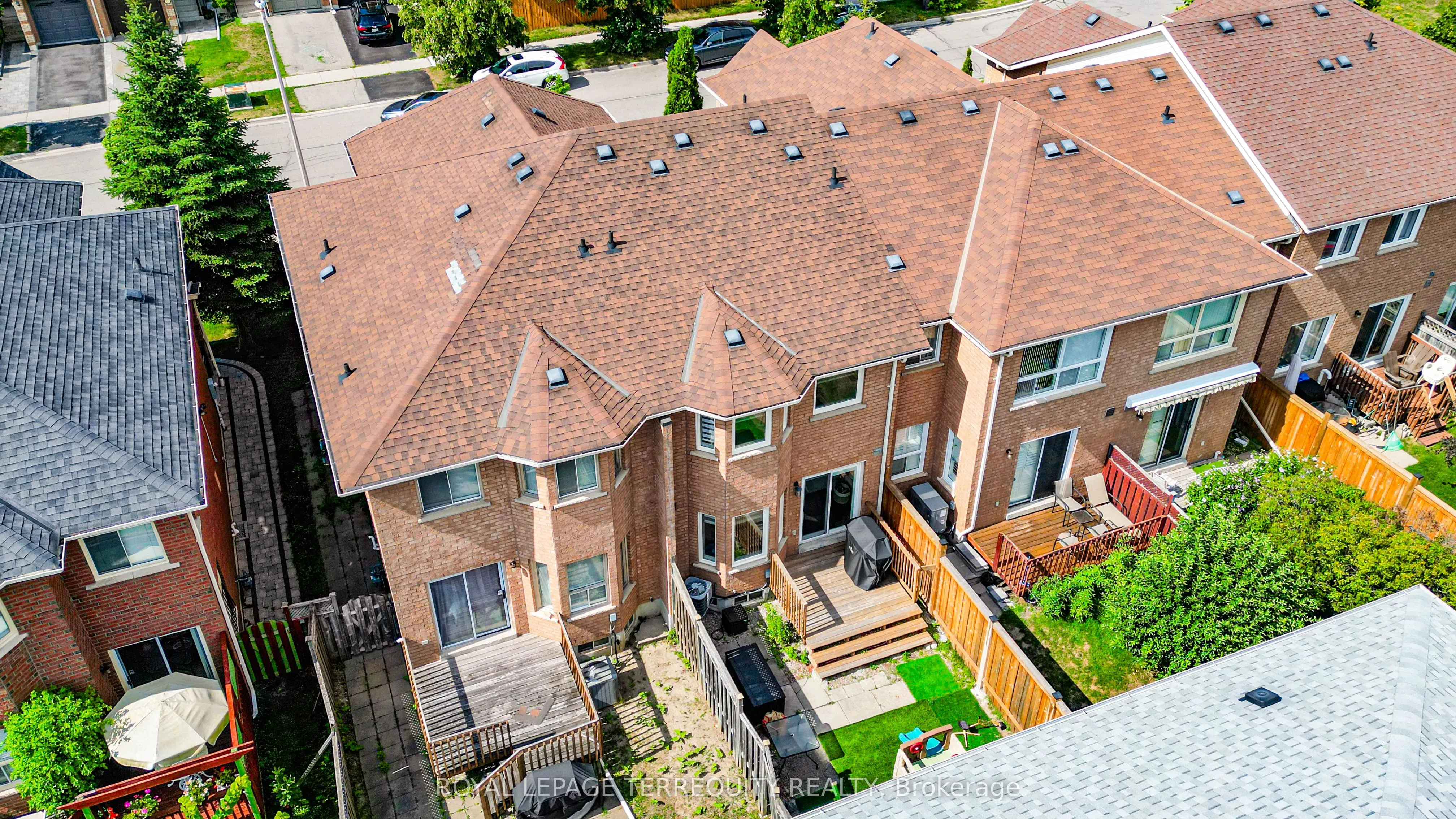 9 Stonebriar Drive