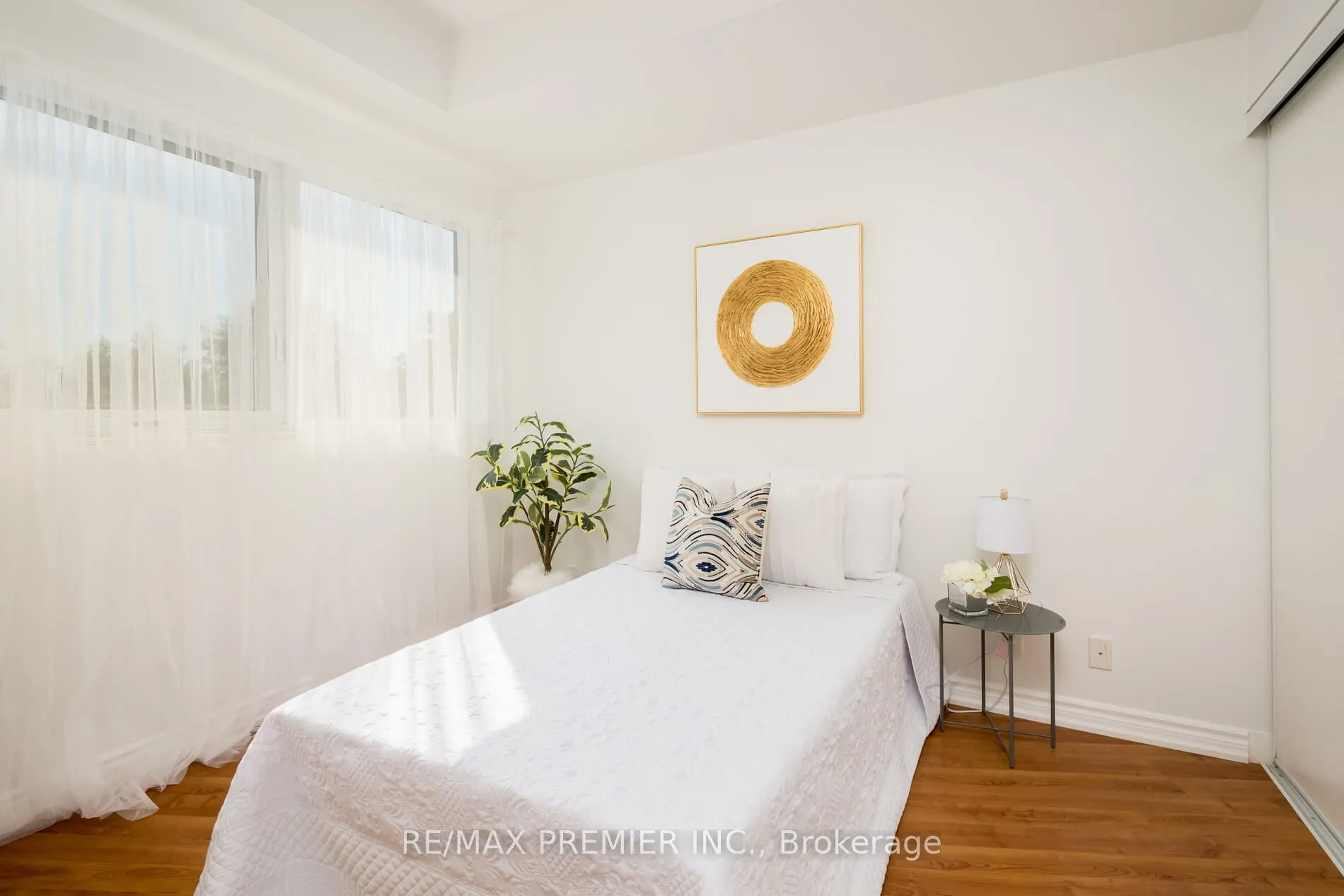 9225 Jane Street, #309