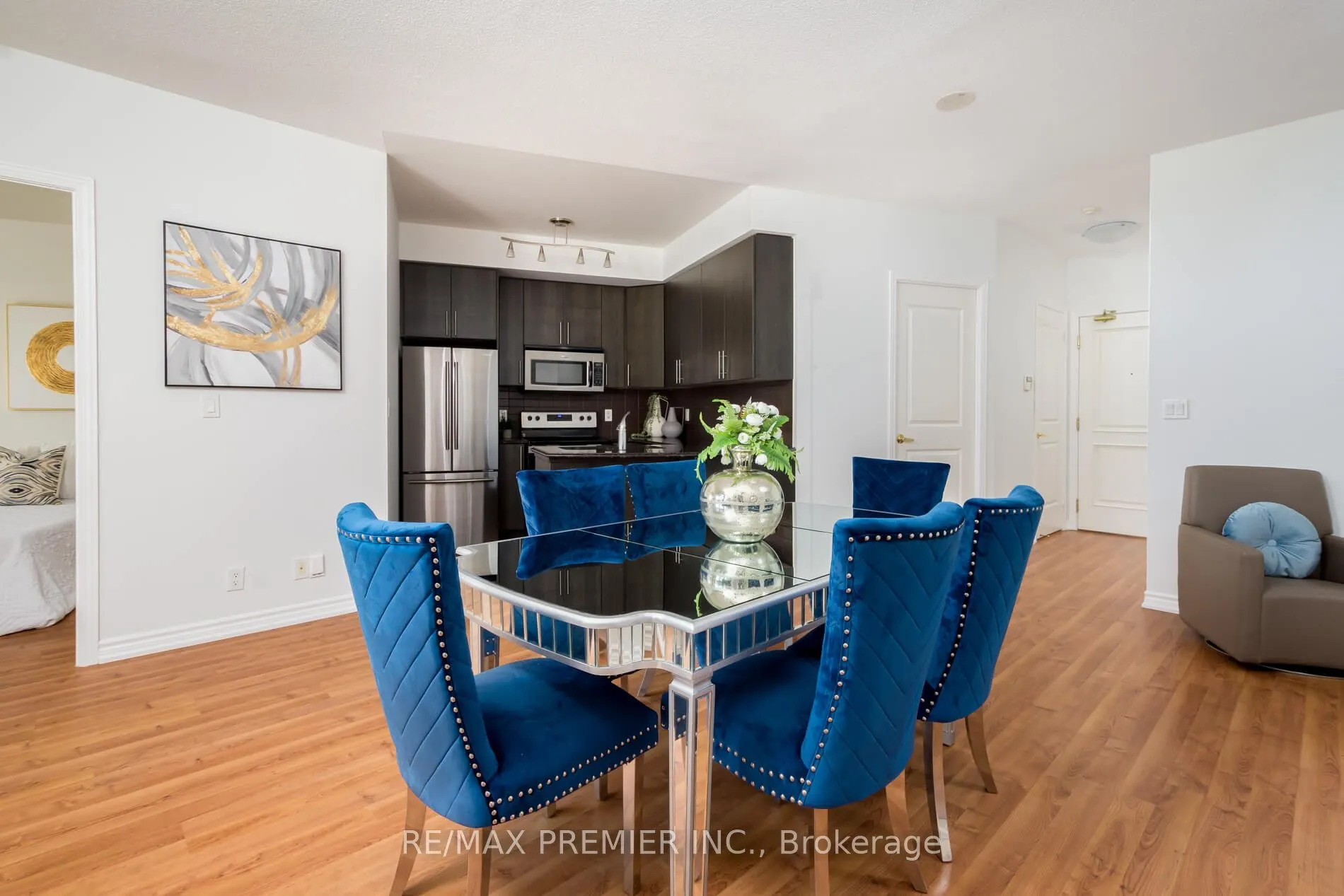 9225 Jane Street, #309