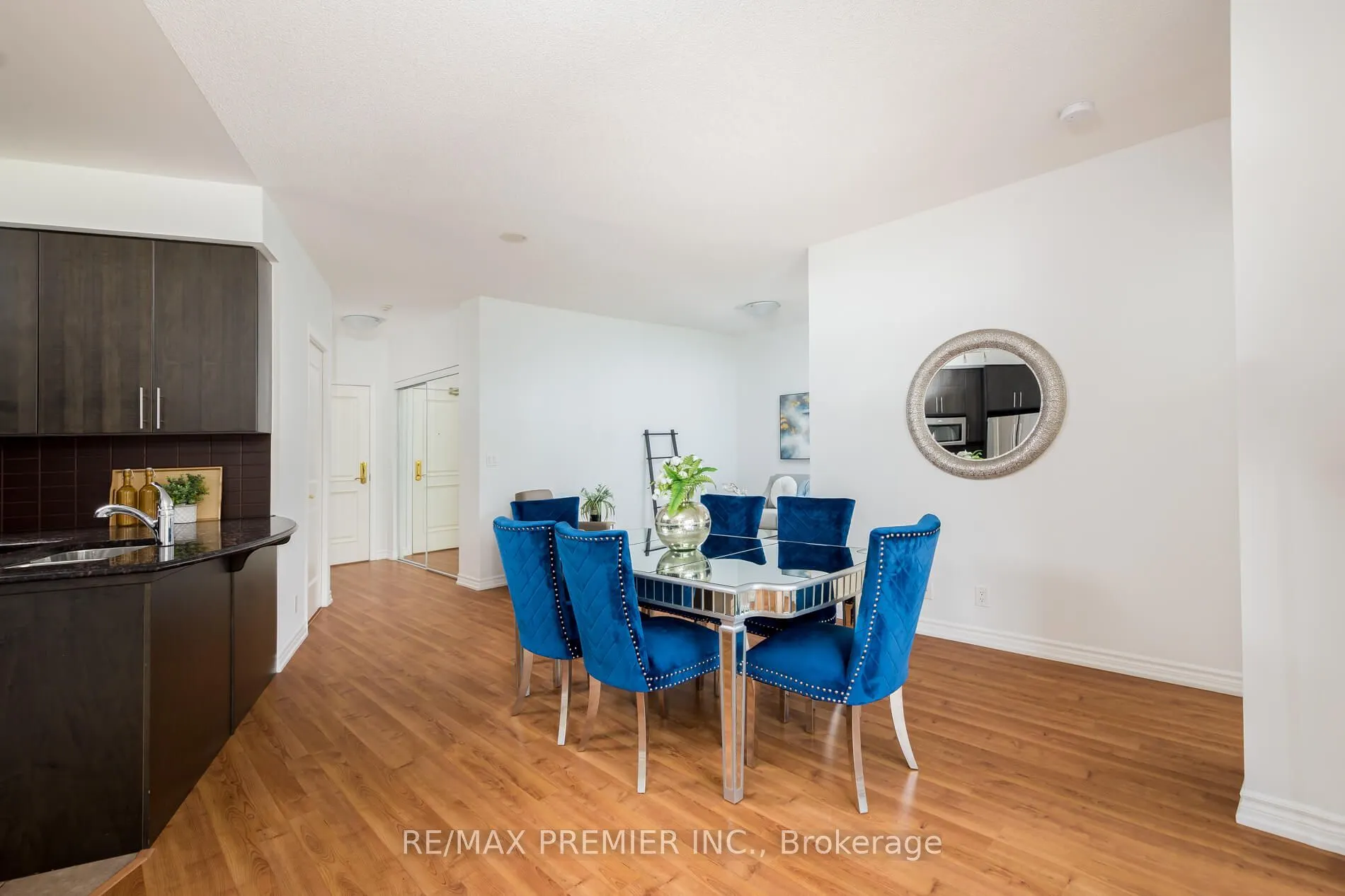 9225 Jane Street, #309