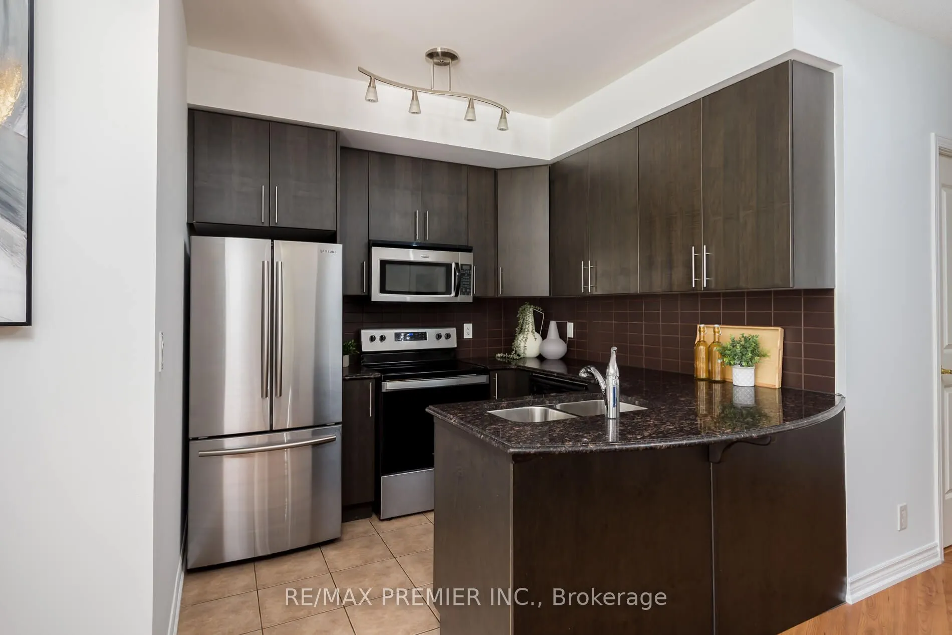 9225 Jane Street, #309