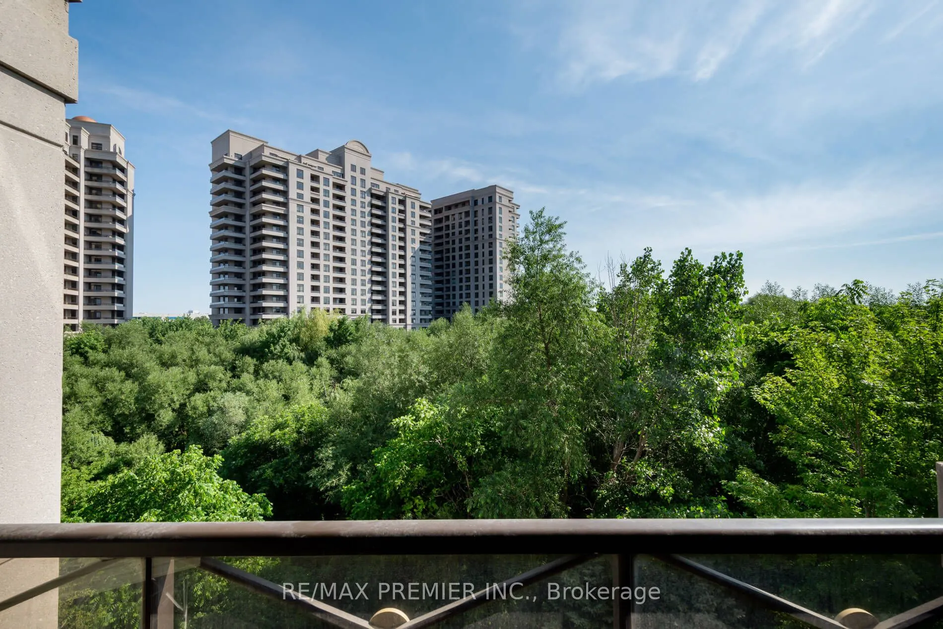9225 Jane Street, #309