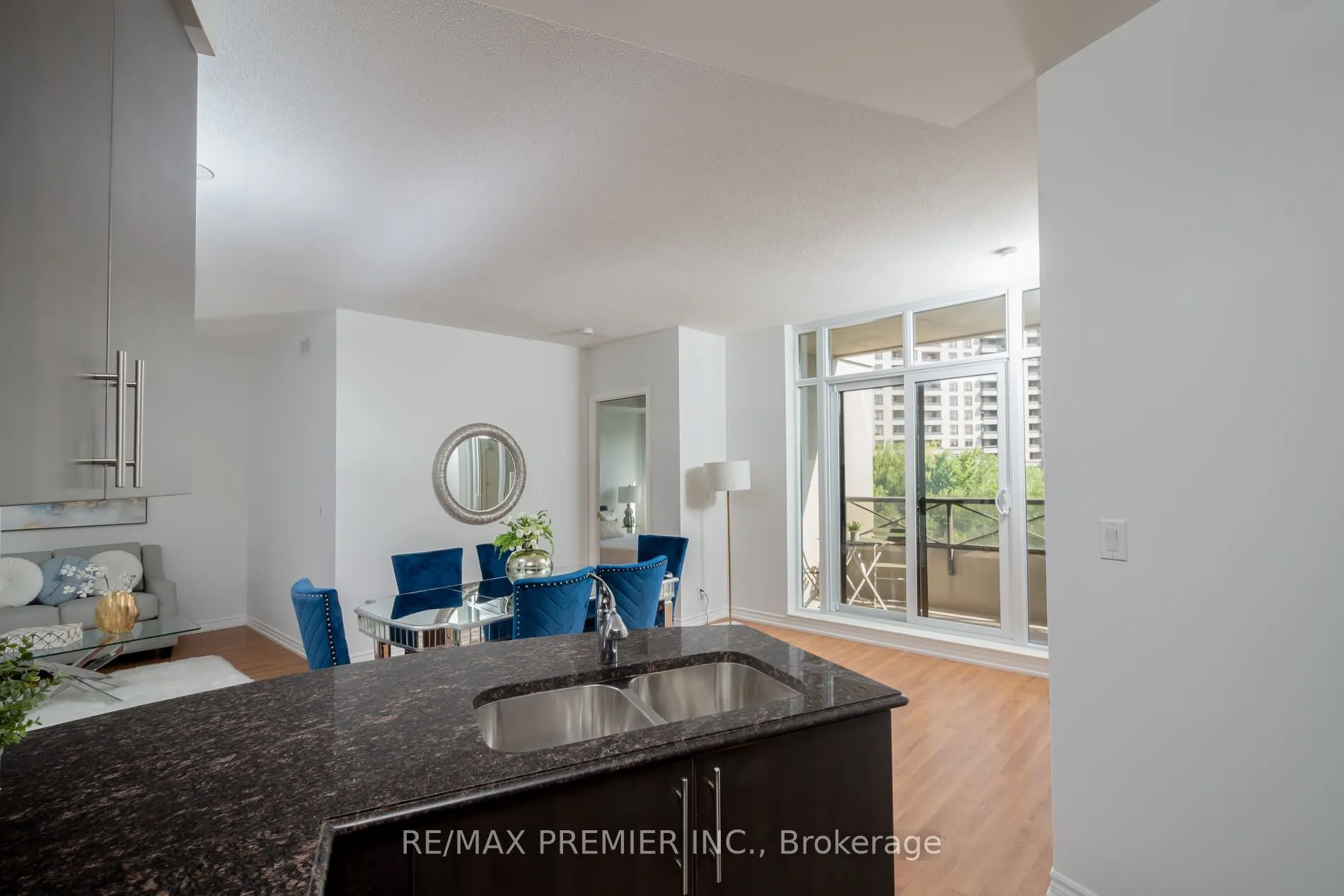 9225 Jane Street, #309
