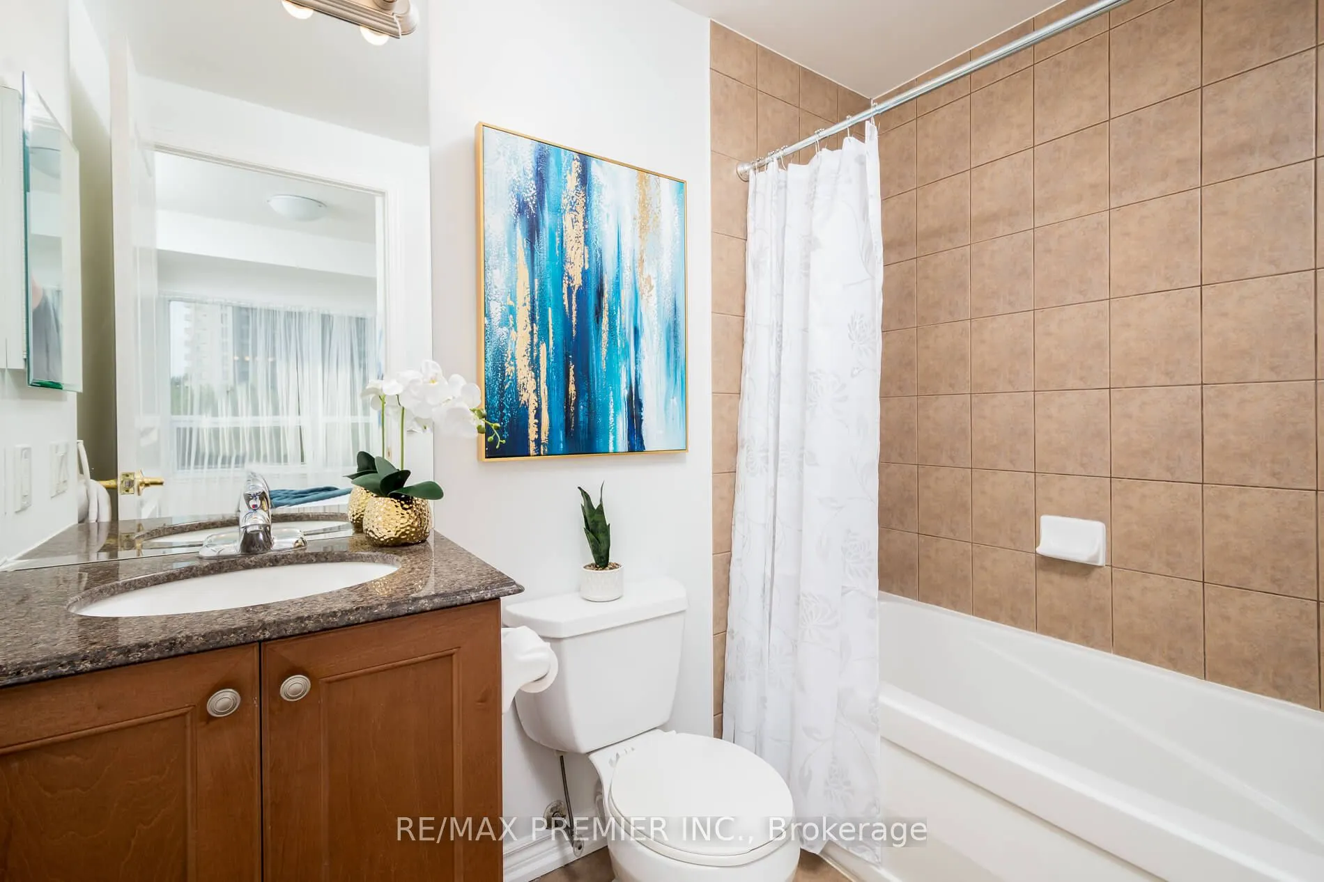 9225 Jane Street, #309