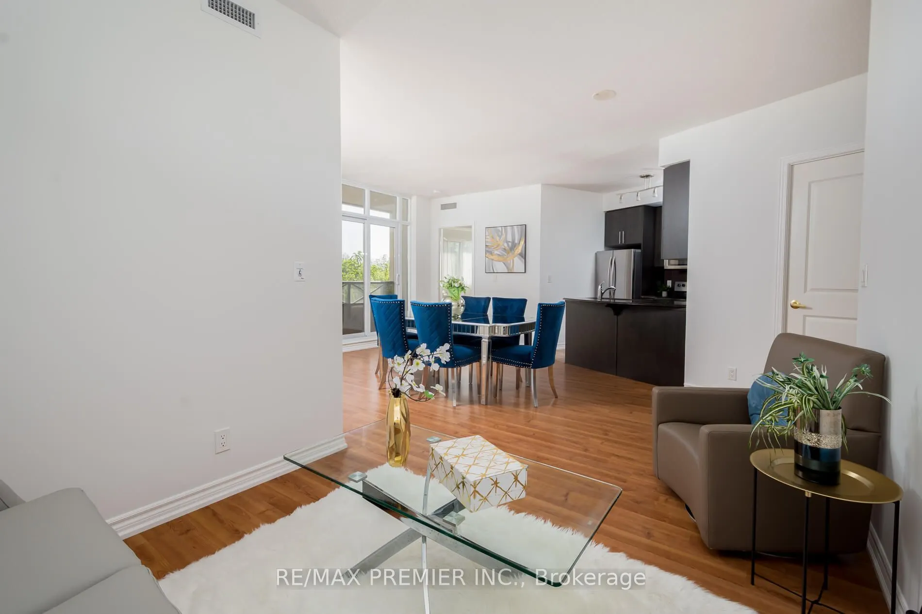 9225 Jane Street, #309