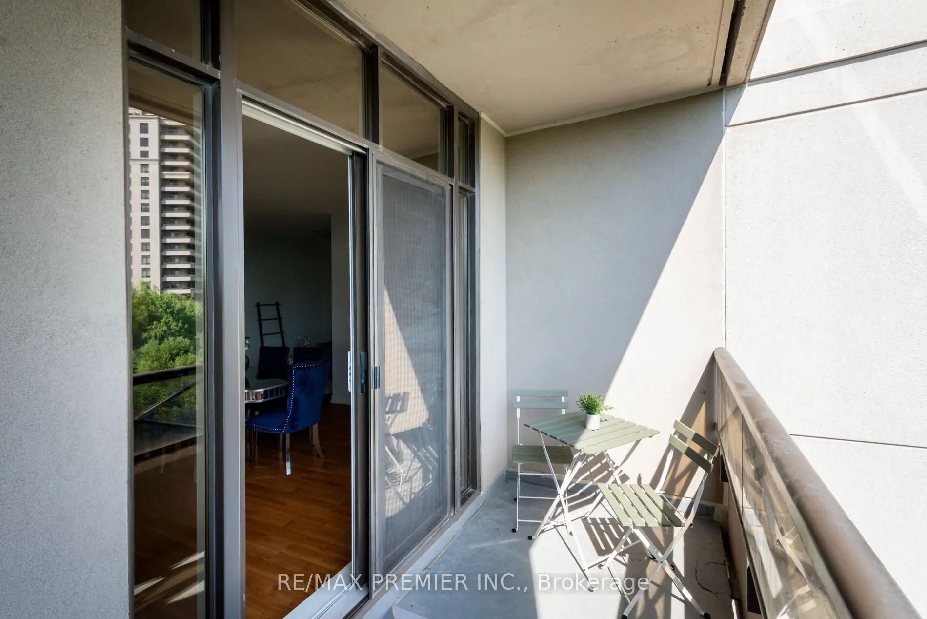 9225 Jane Street, #309