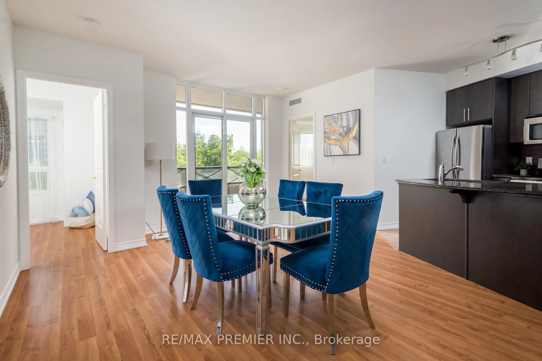 9225 Jane Street, #309